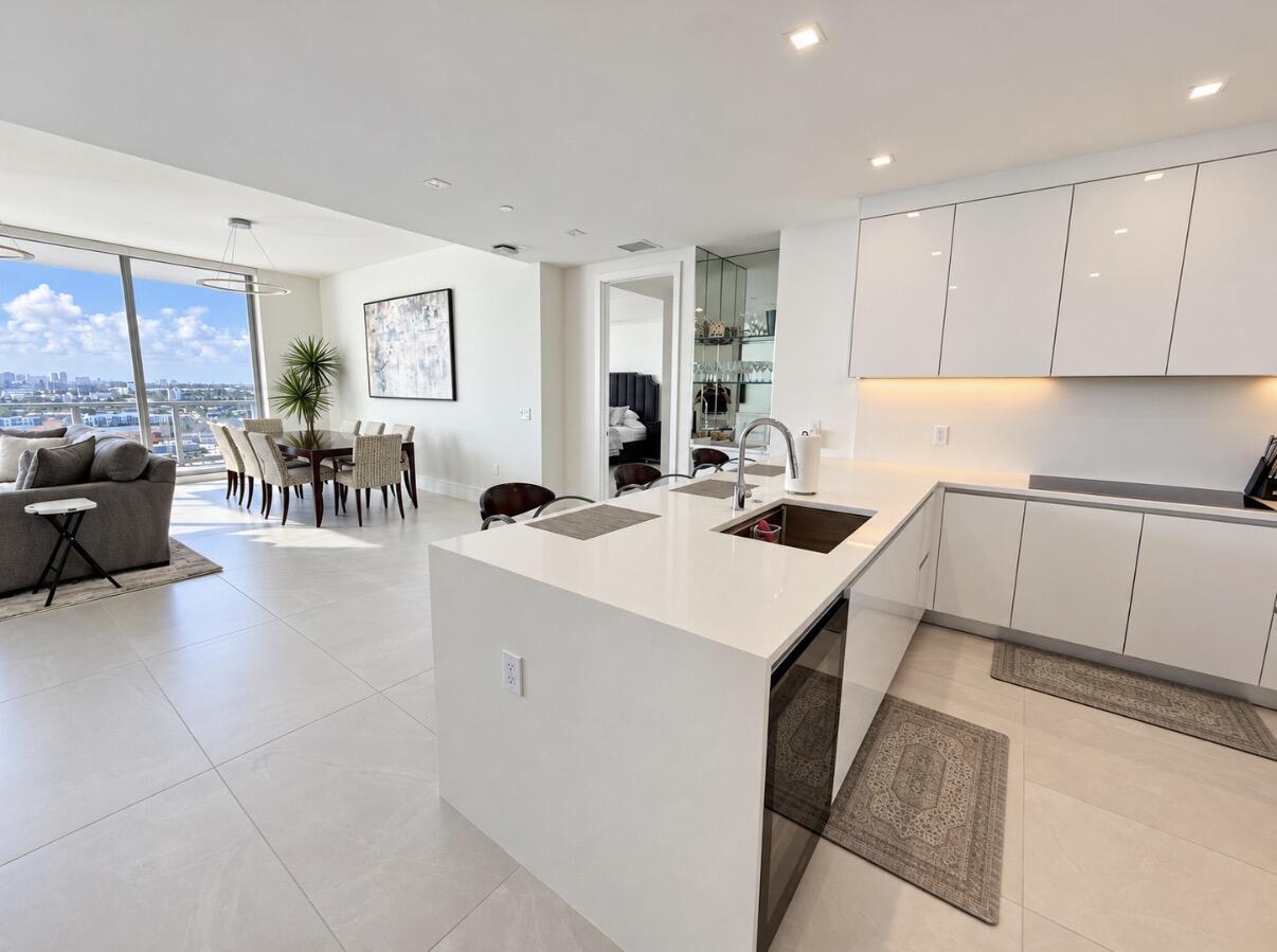 220 Lake Shore #1607, Lake Park FL 33403