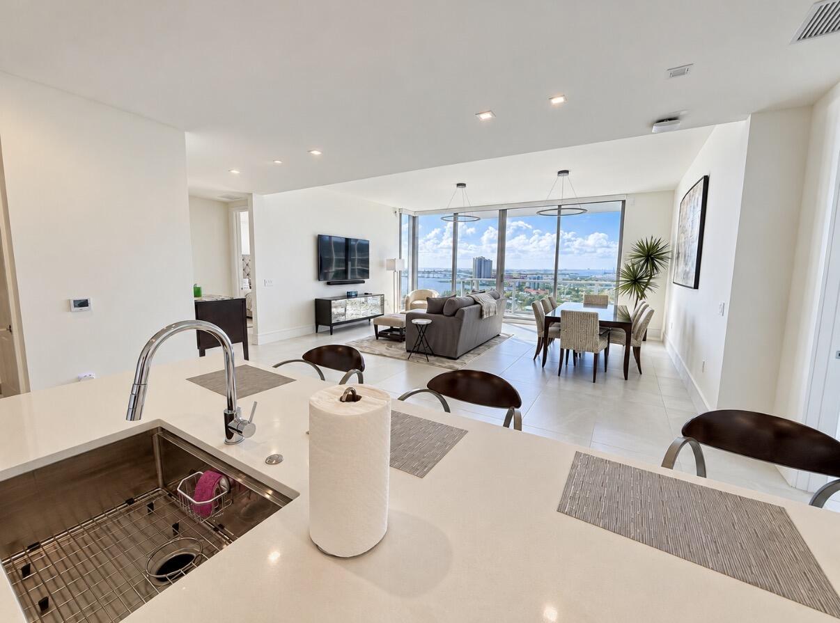 220 Lake Shore #1607, Lake Park FL 33403