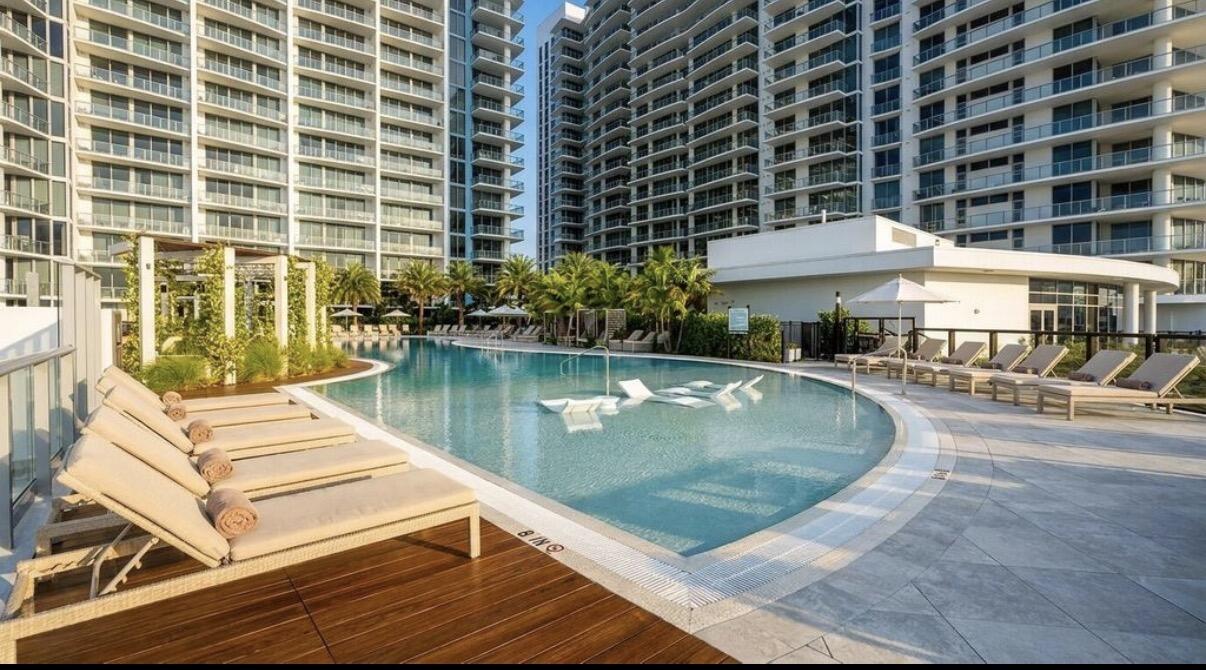 220 Lake Shore #1607, Lake Park FL 33403