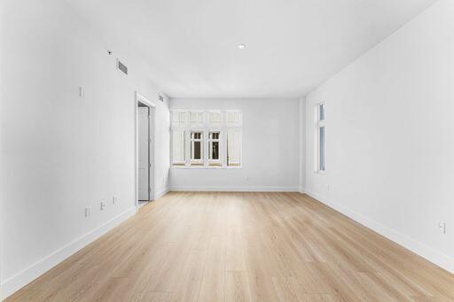 184 Lake #4102, Palm Beach Shores FL 33404