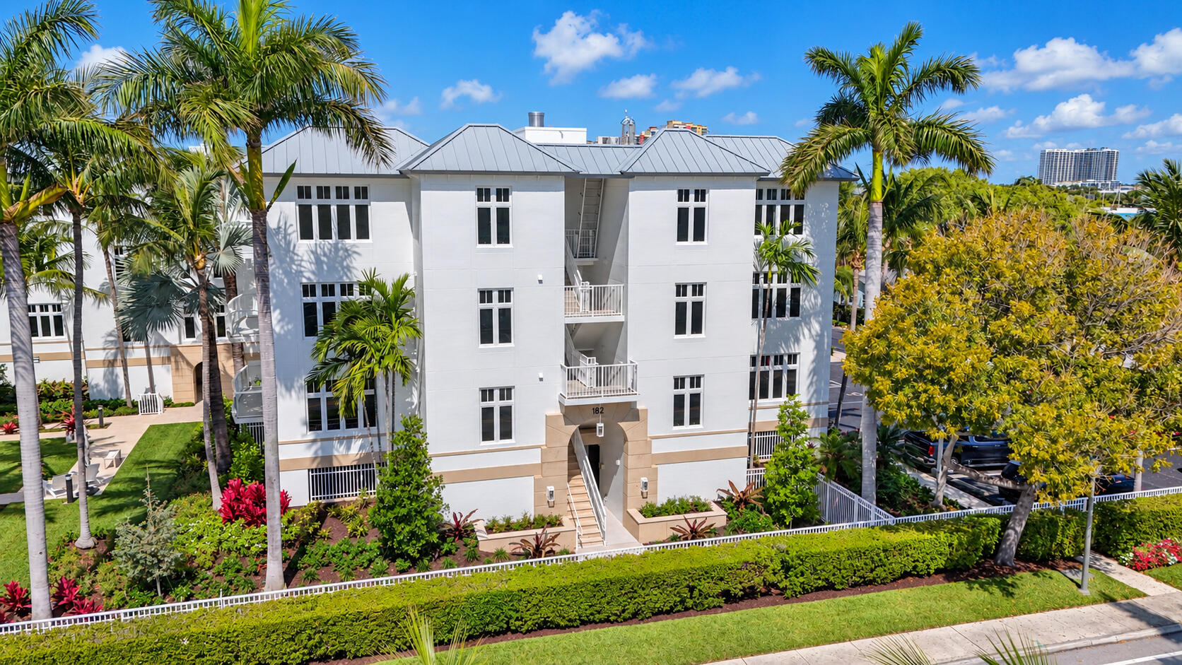 184 Lake #4102, Palm Beach Shores FL 33404
