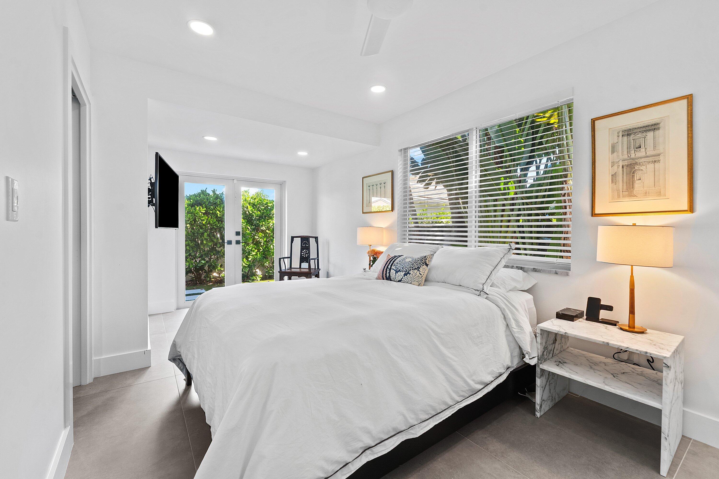 375 LINDA, West Palm Beach FL 33405