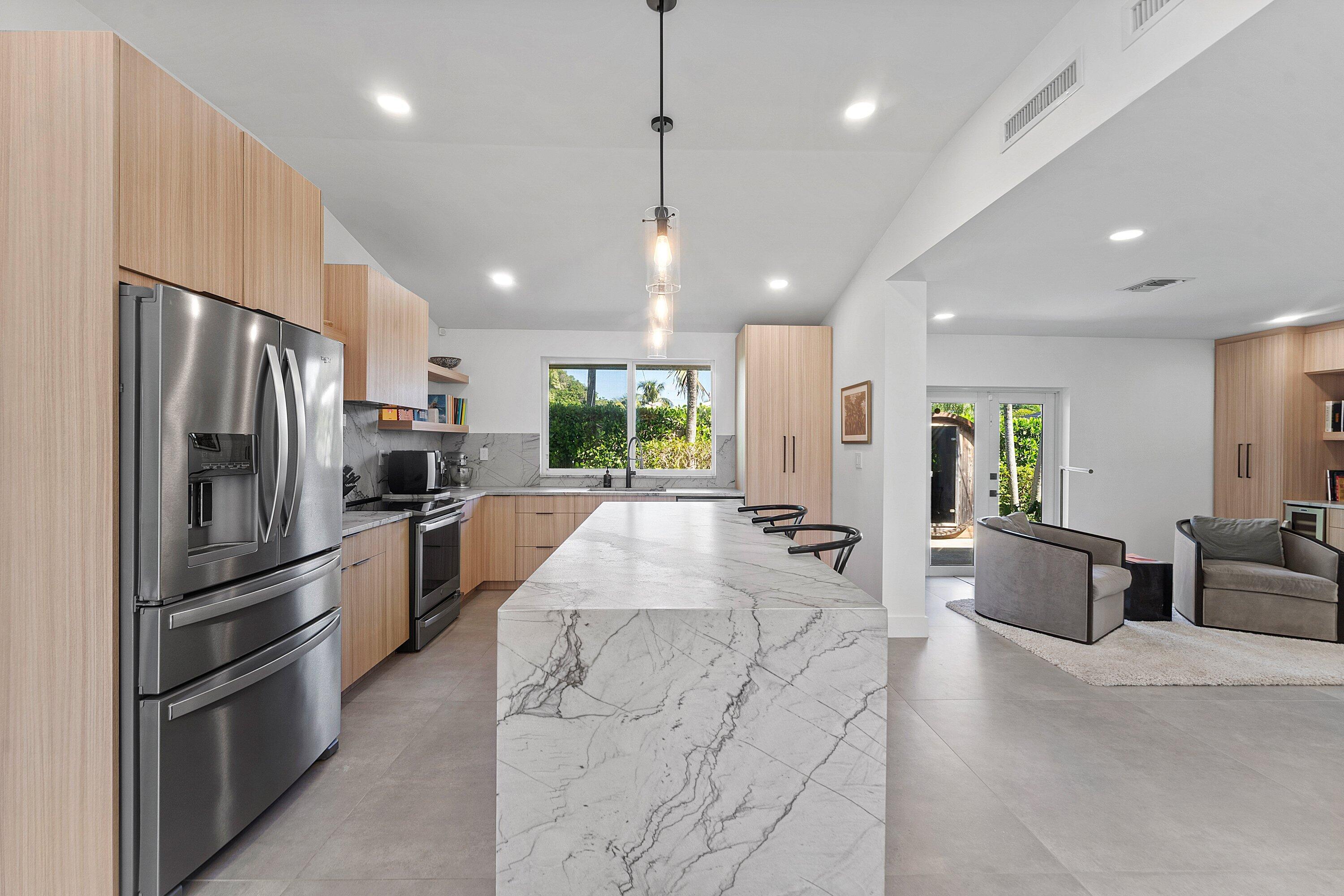 375 LINDA, West Palm Beach FL 33405