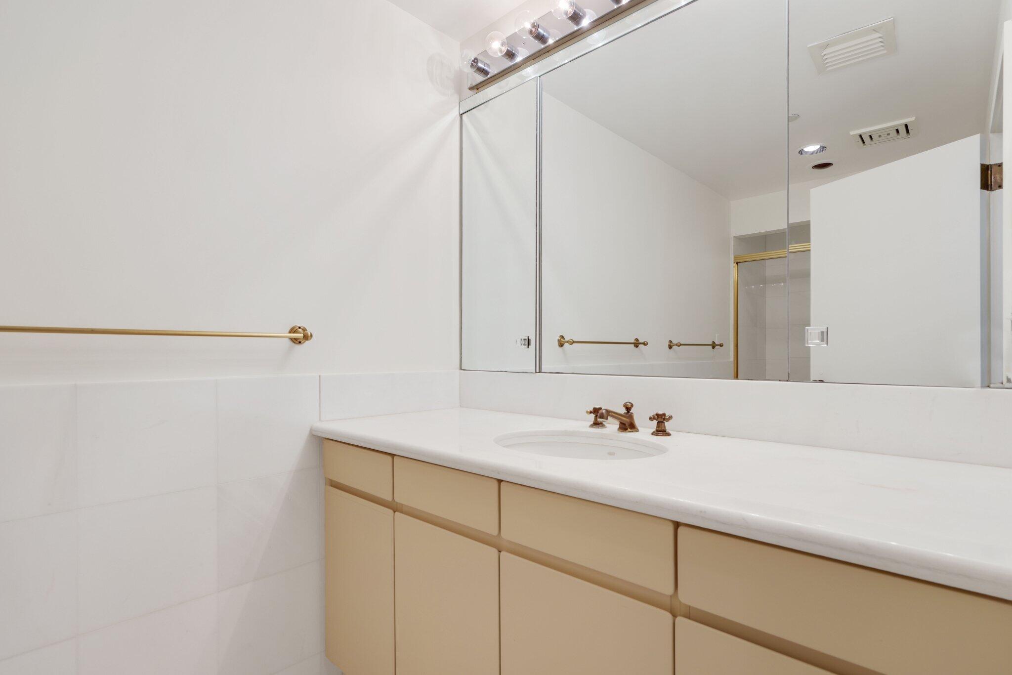 2 N BREAKERS #S32, Palm Beach FL 33480