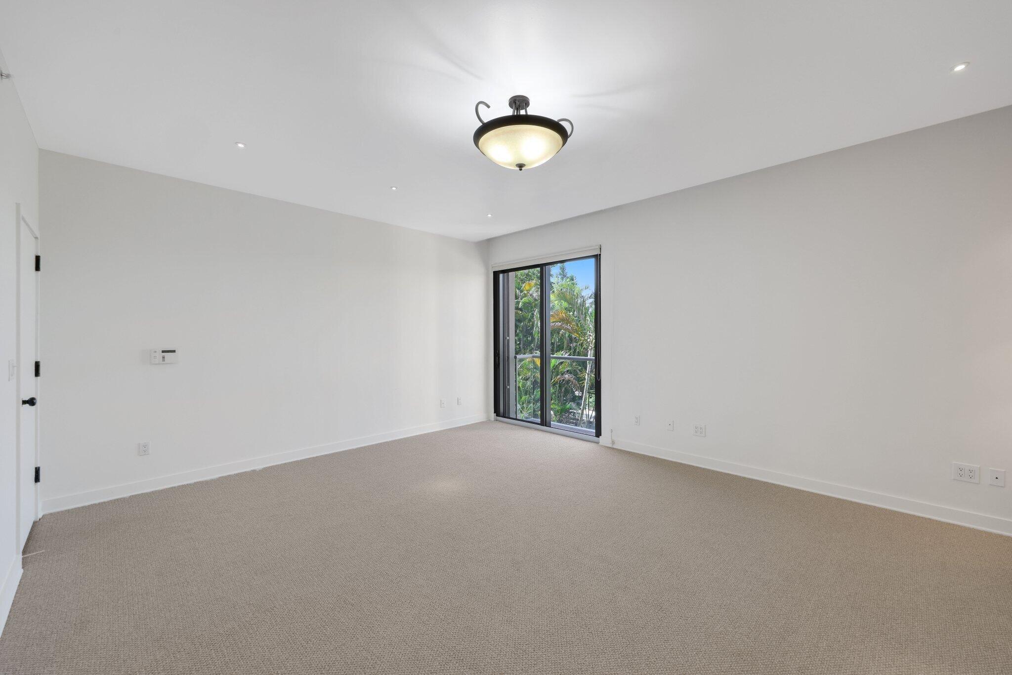 2 N BREAKERS #S32, Palm Beach FL 33480