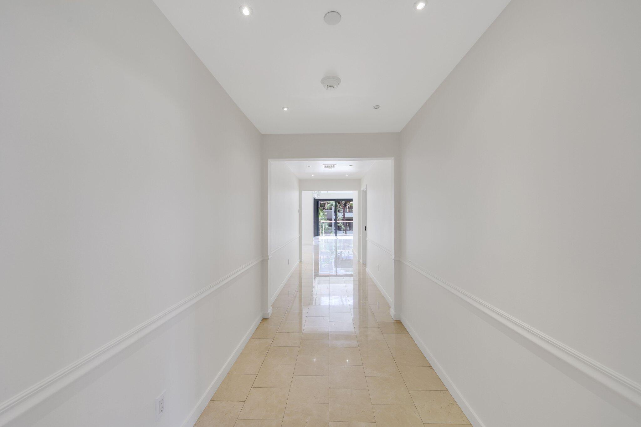 2 N BREAKERS #S32, Palm Beach FL 33480