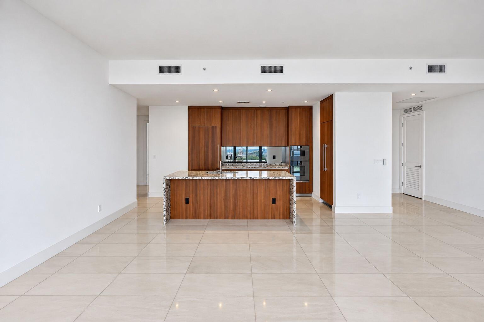 175 SE 25TH #2303, Miami FL 33129