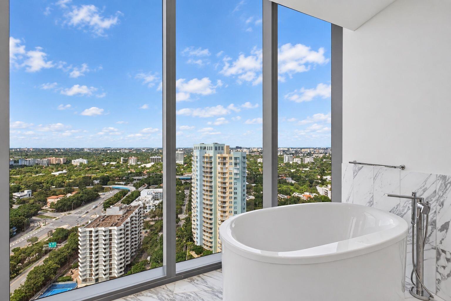 175 SE 25TH #2303, Miami FL 33129