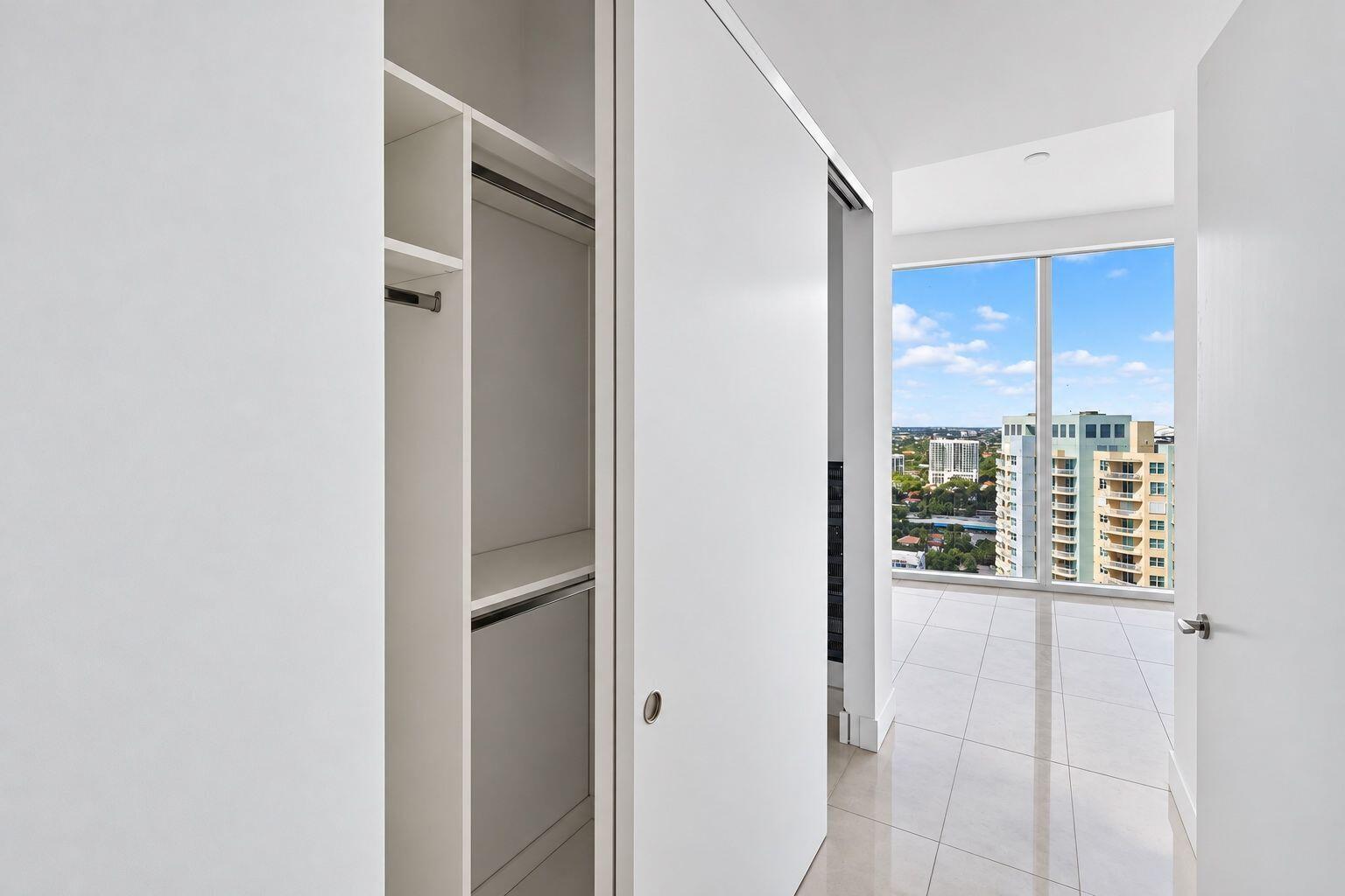 175 SE 25TH #2303, Miami FL 33129