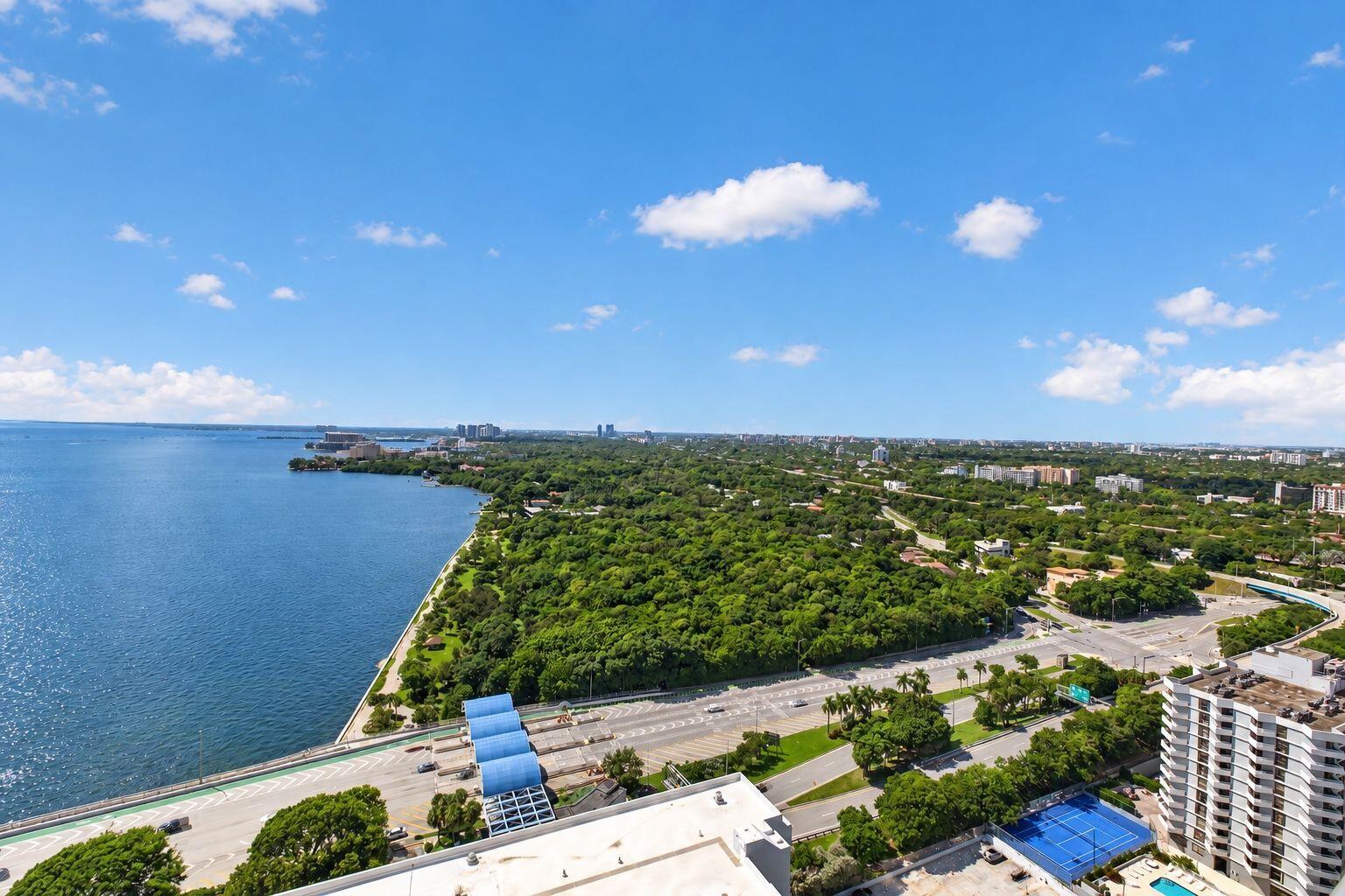 175 SE 25TH #2303, Miami FL 33129