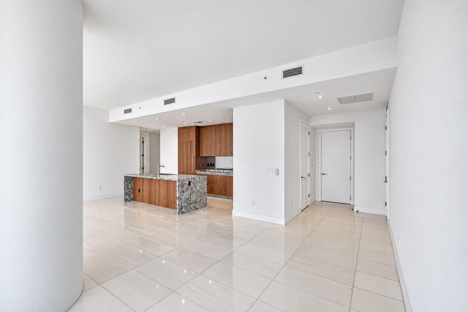 175 SE 25TH #2403, Miami FL 33129