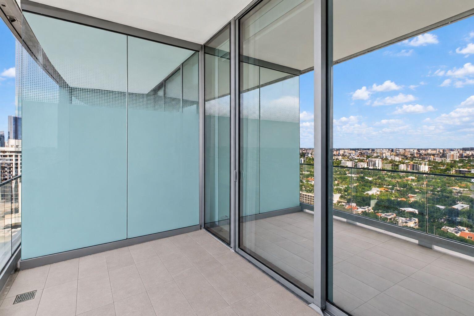175 SE 25TH #2403, Miami FL 33129