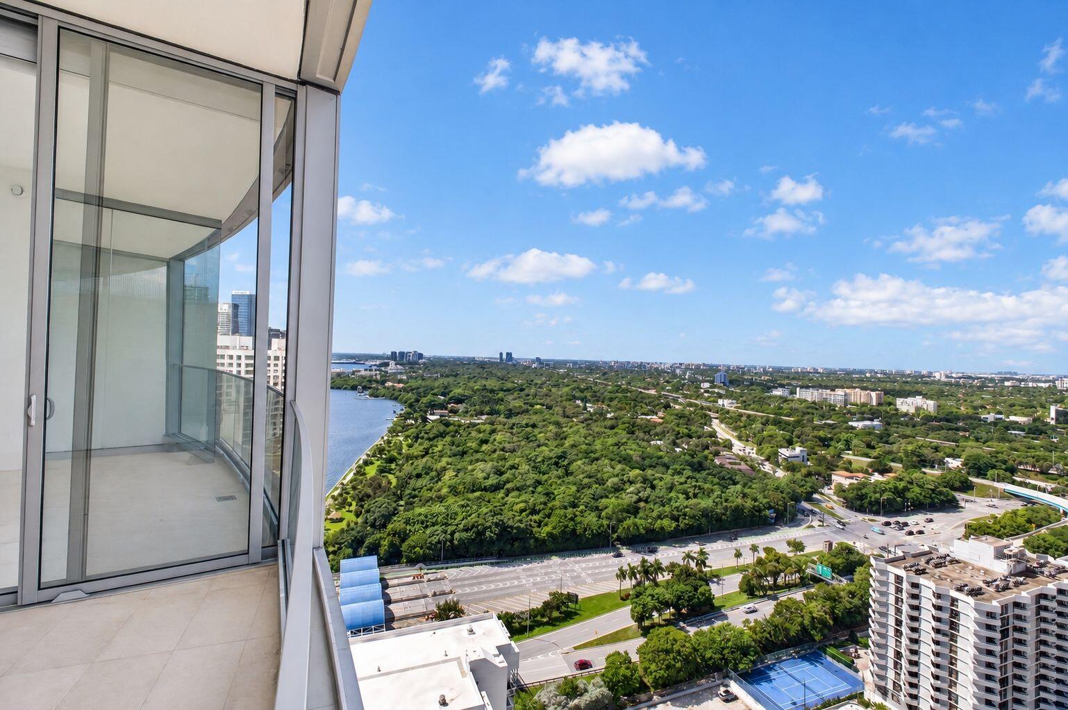 175 SE 25TH #2403, Miami FL 33129