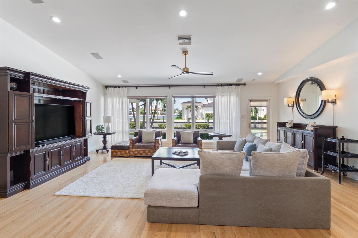 703 Royal Plaza, Fort Lauderdale FL 33301
