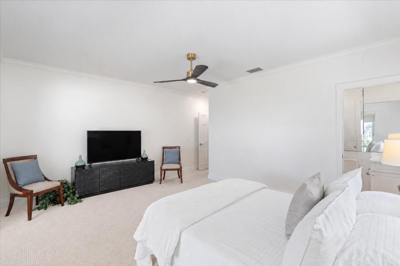 703 Royal Plaza, Fort Lauderdale FL 33301
