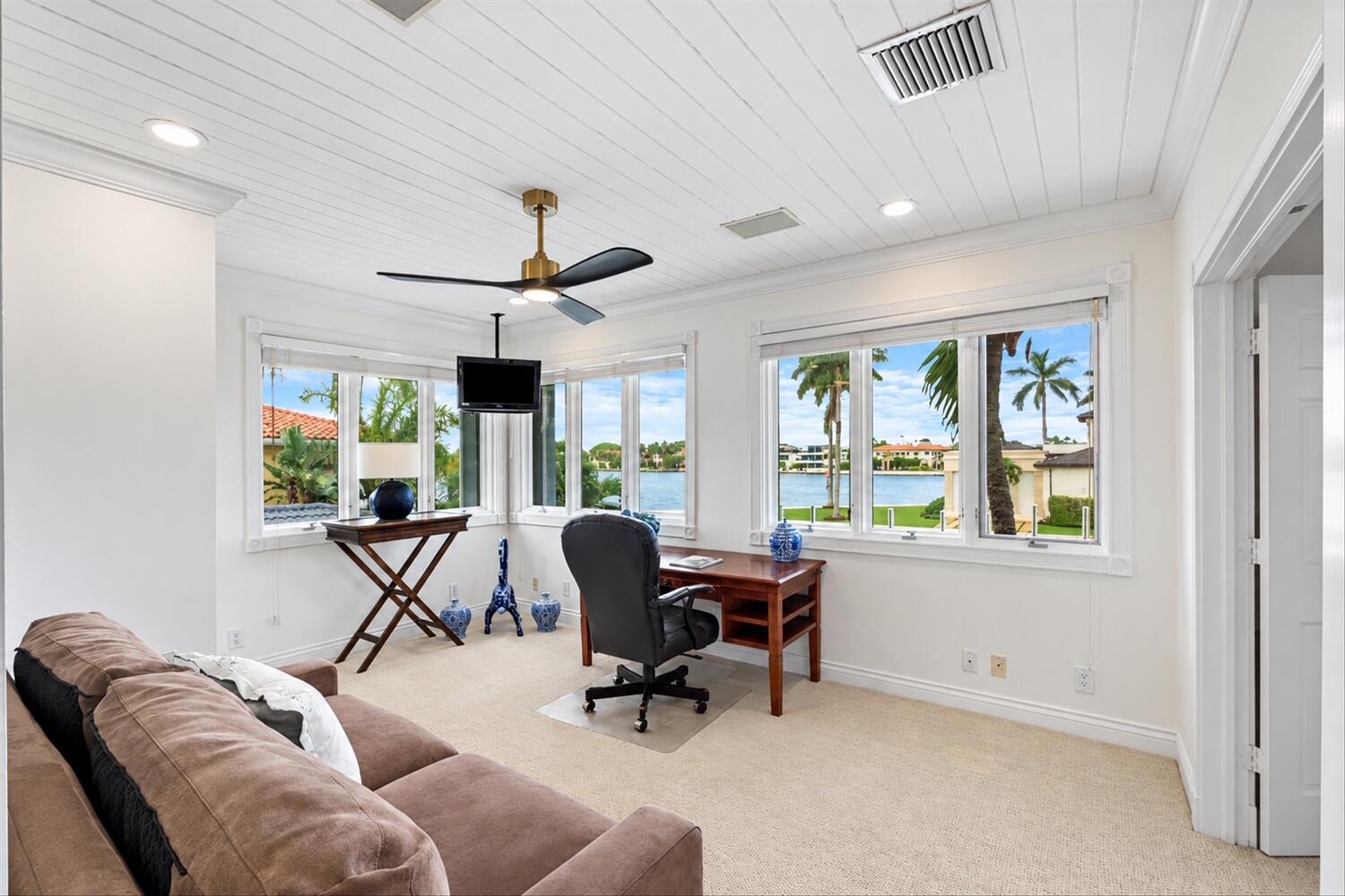 703 Royal Plaza, Fort Lauderdale FL 33301