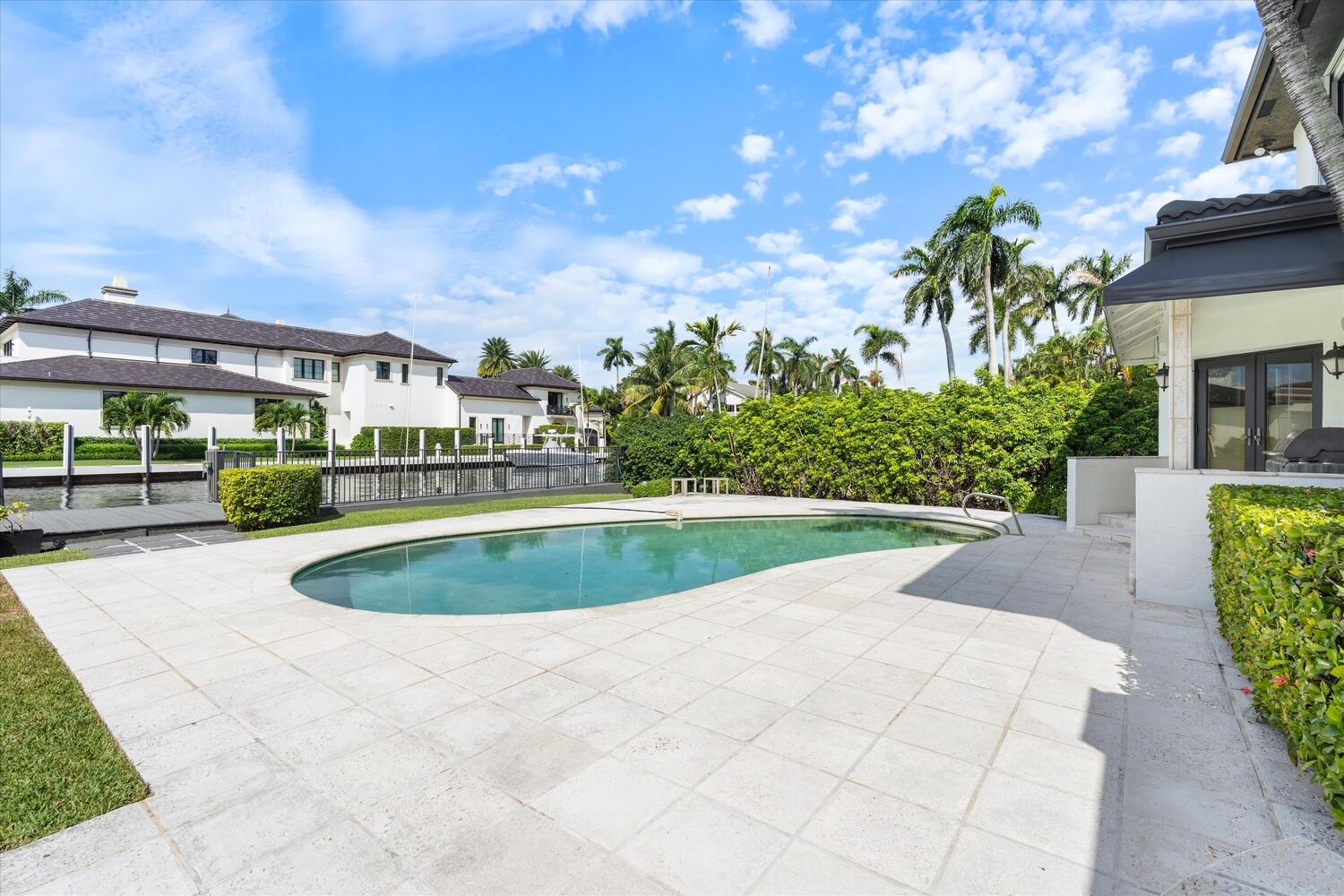 703 Royal Plaza, Fort Lauderdale FL 33301