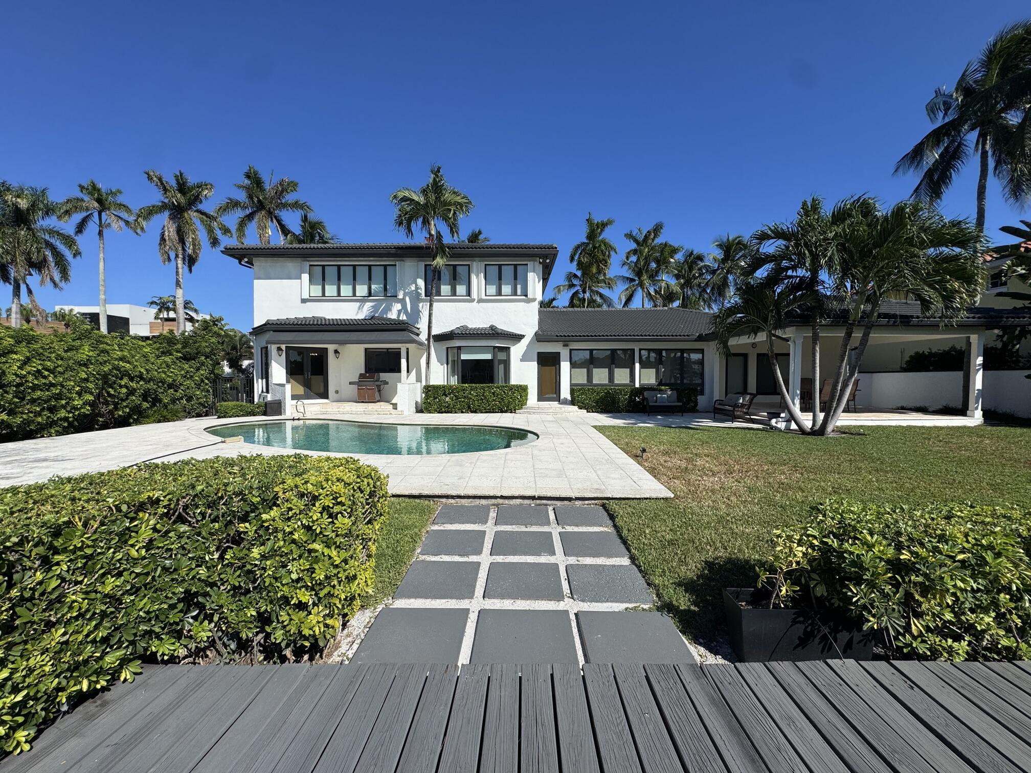 703 Royal Plaza, Fort Lauderdale FL 33301