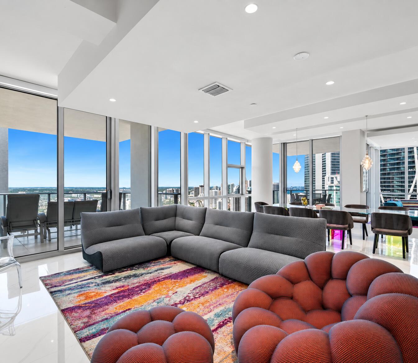851 NE 1st #4401, Miami FL 33132