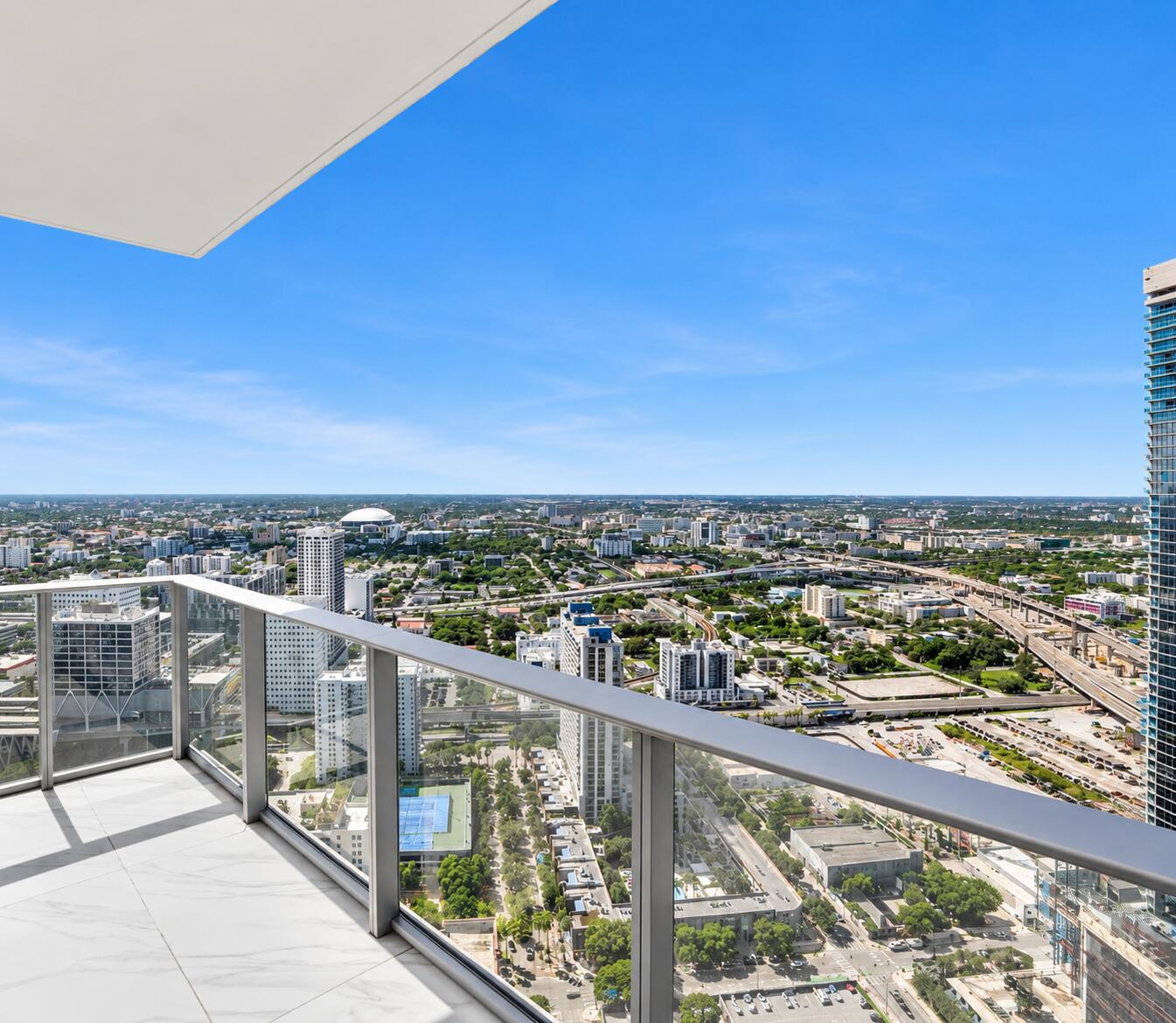 851 NE 1st #4401, Miami FL 33132