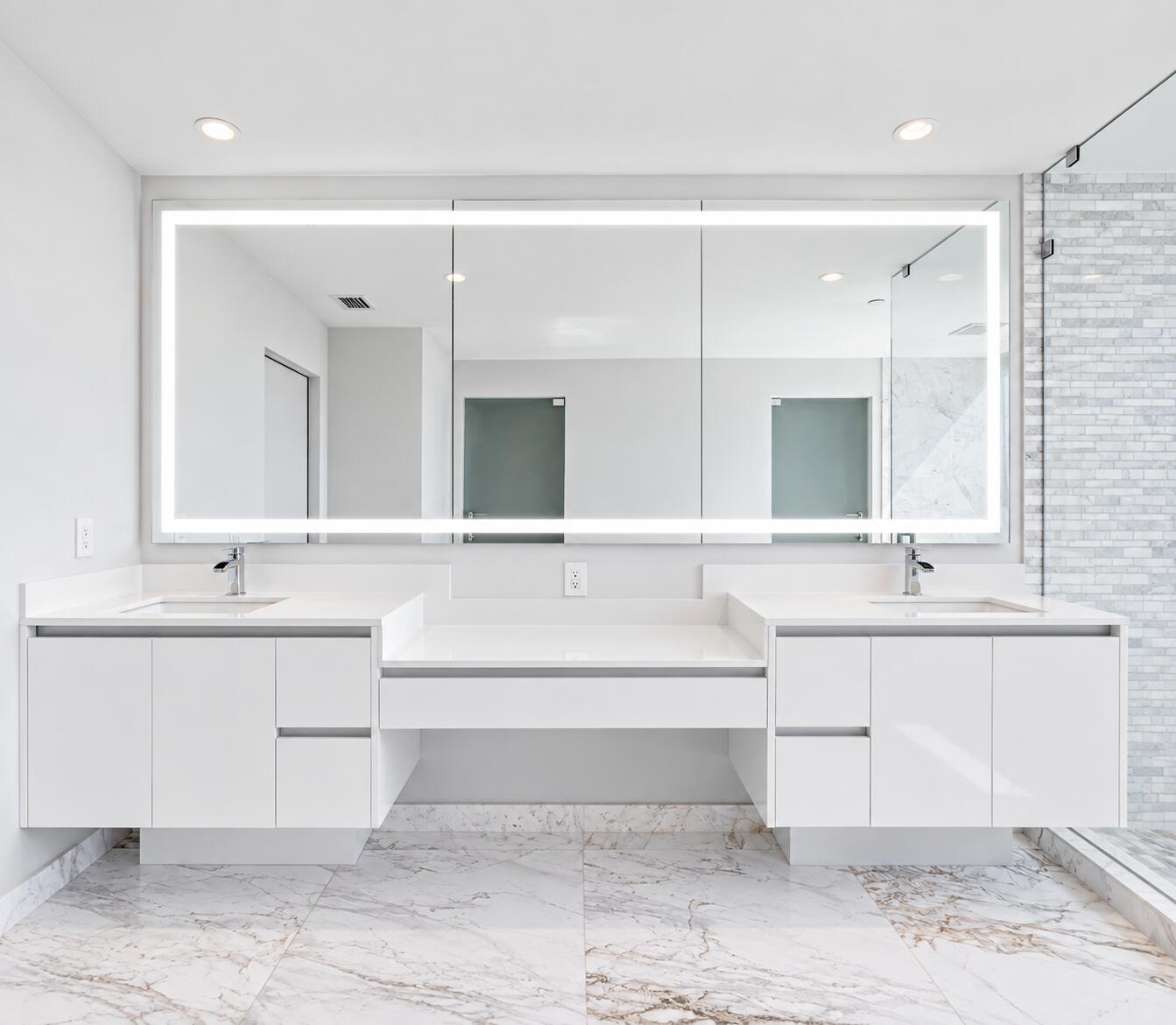 851 NE 1st #4401, Miami FL 33132