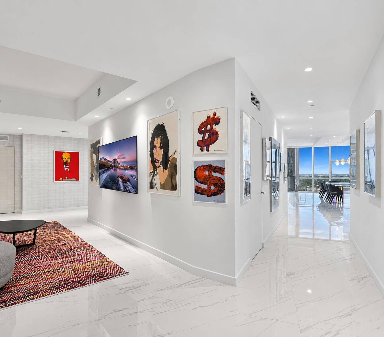 851 NE 1st #4401, Miami FL 33132