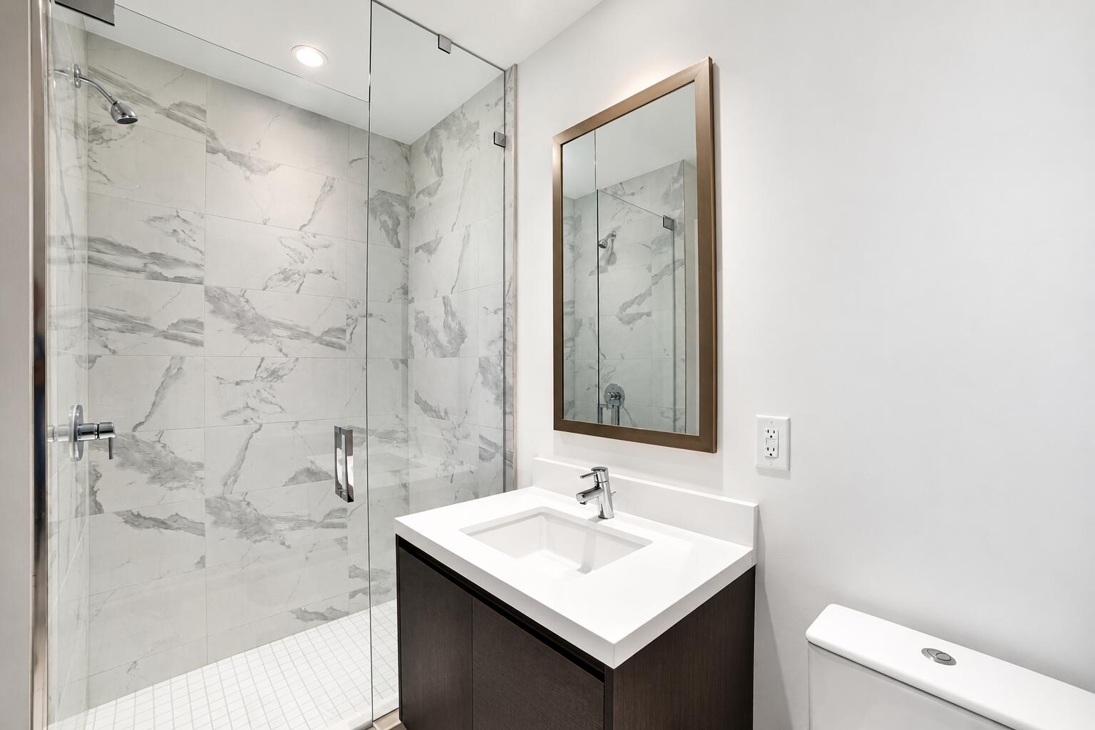 851 NE 1st #4403, Miami FL 33132