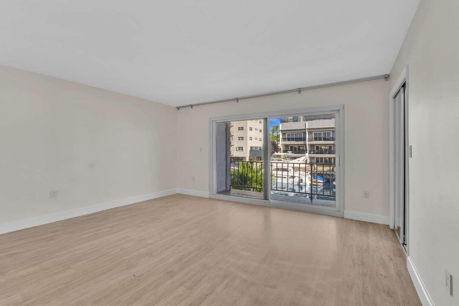 3819 NE 170TH #B-1, North Miami Beach FL 33160