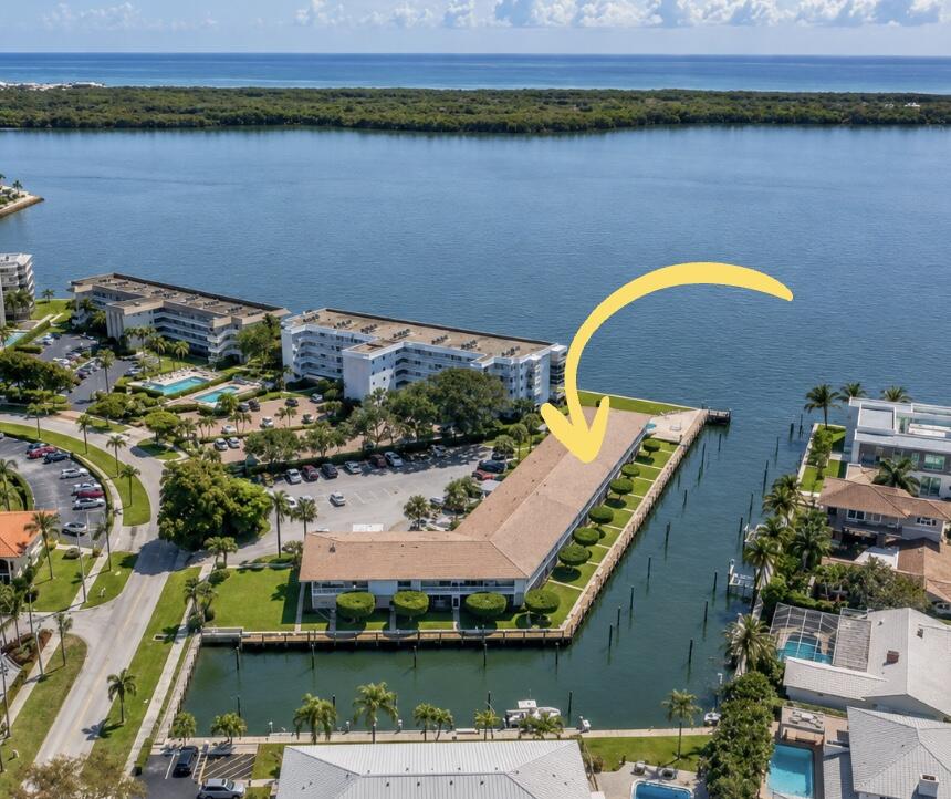 68 YACHT CLUB #22, North Palm Beach FL 33408