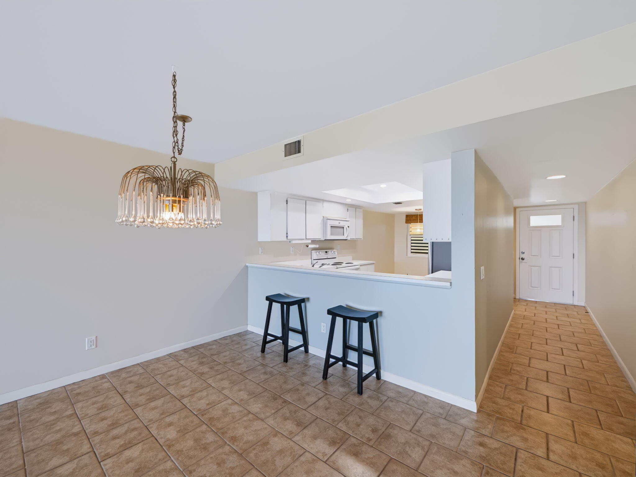 529 NE Plantation #105, Stuart FL 34996