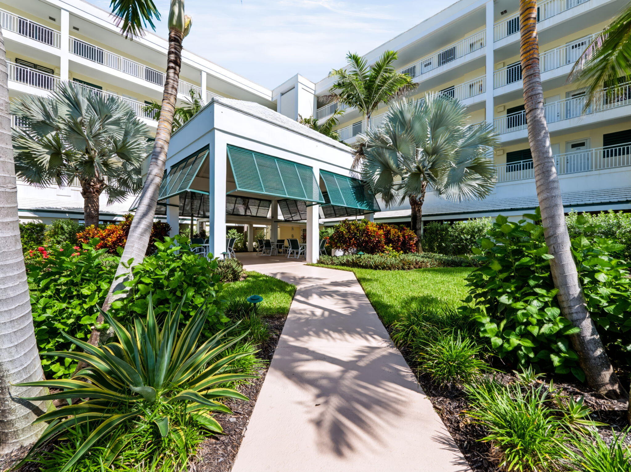 529 NE Plantation #105, Stuart FL 34996
