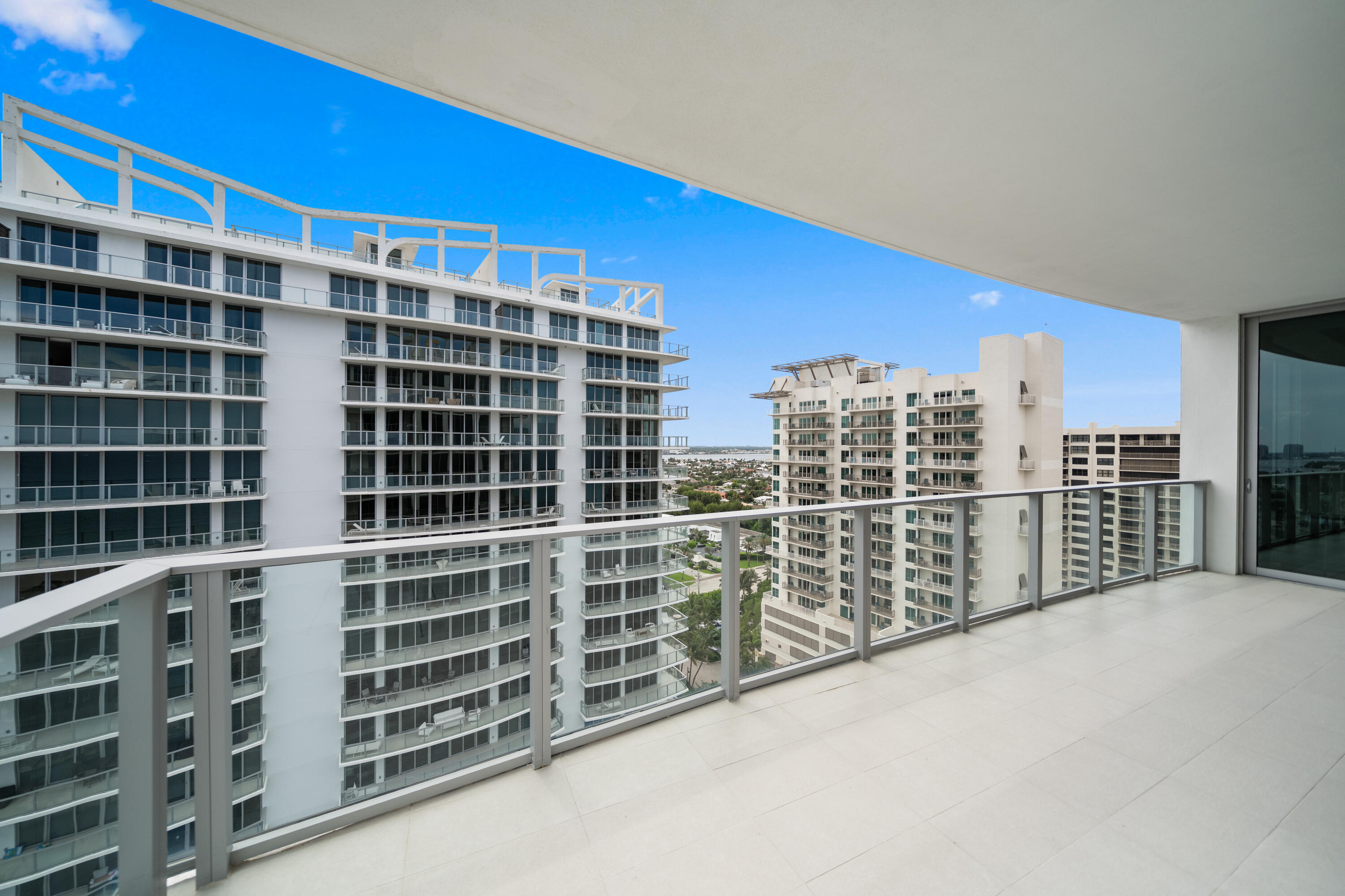 3100 N OCEAN #H-1608, Singer Island FL 33404