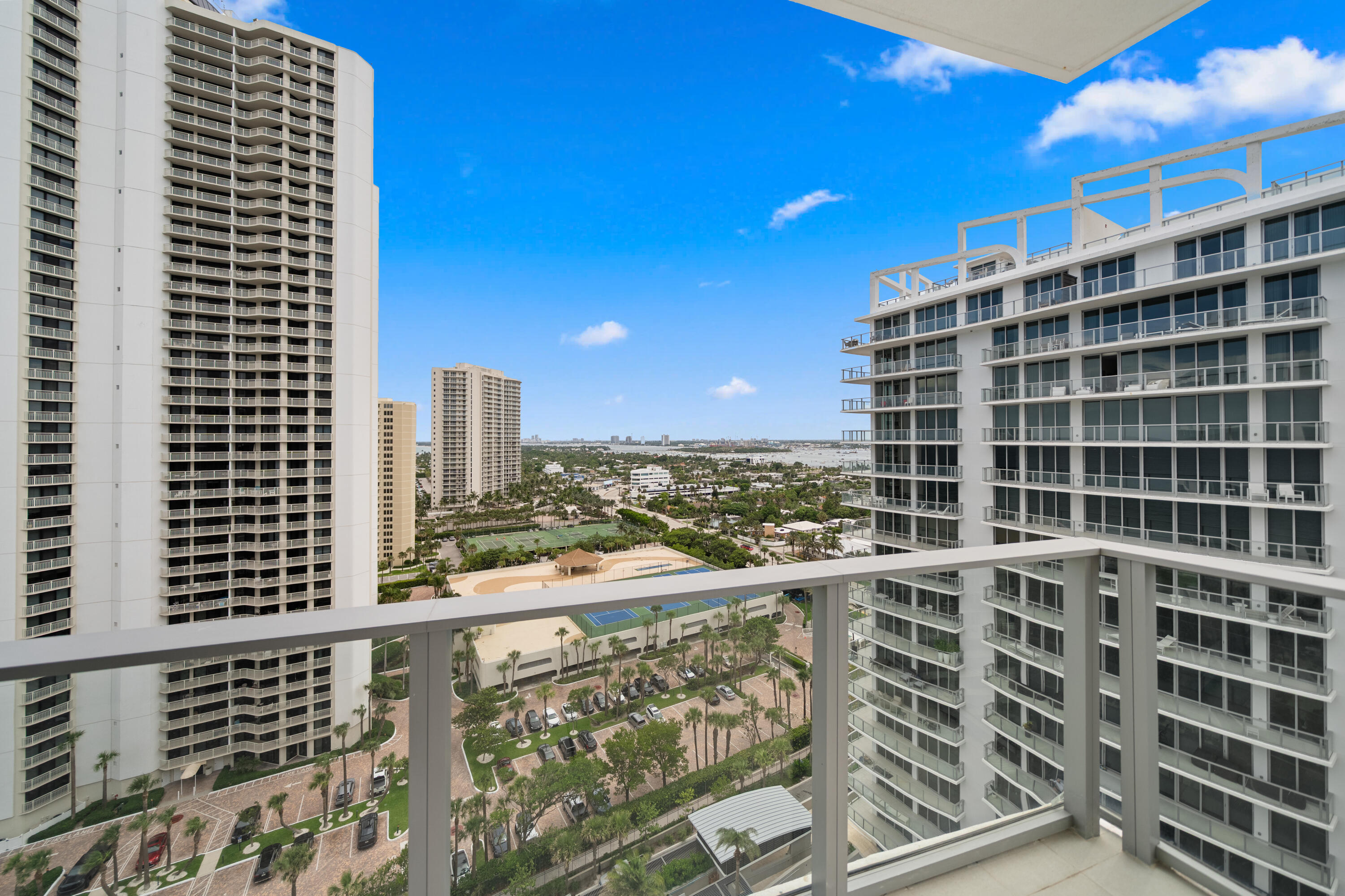 3100 N OCEAN #H-1608, Singer Island FL 33404