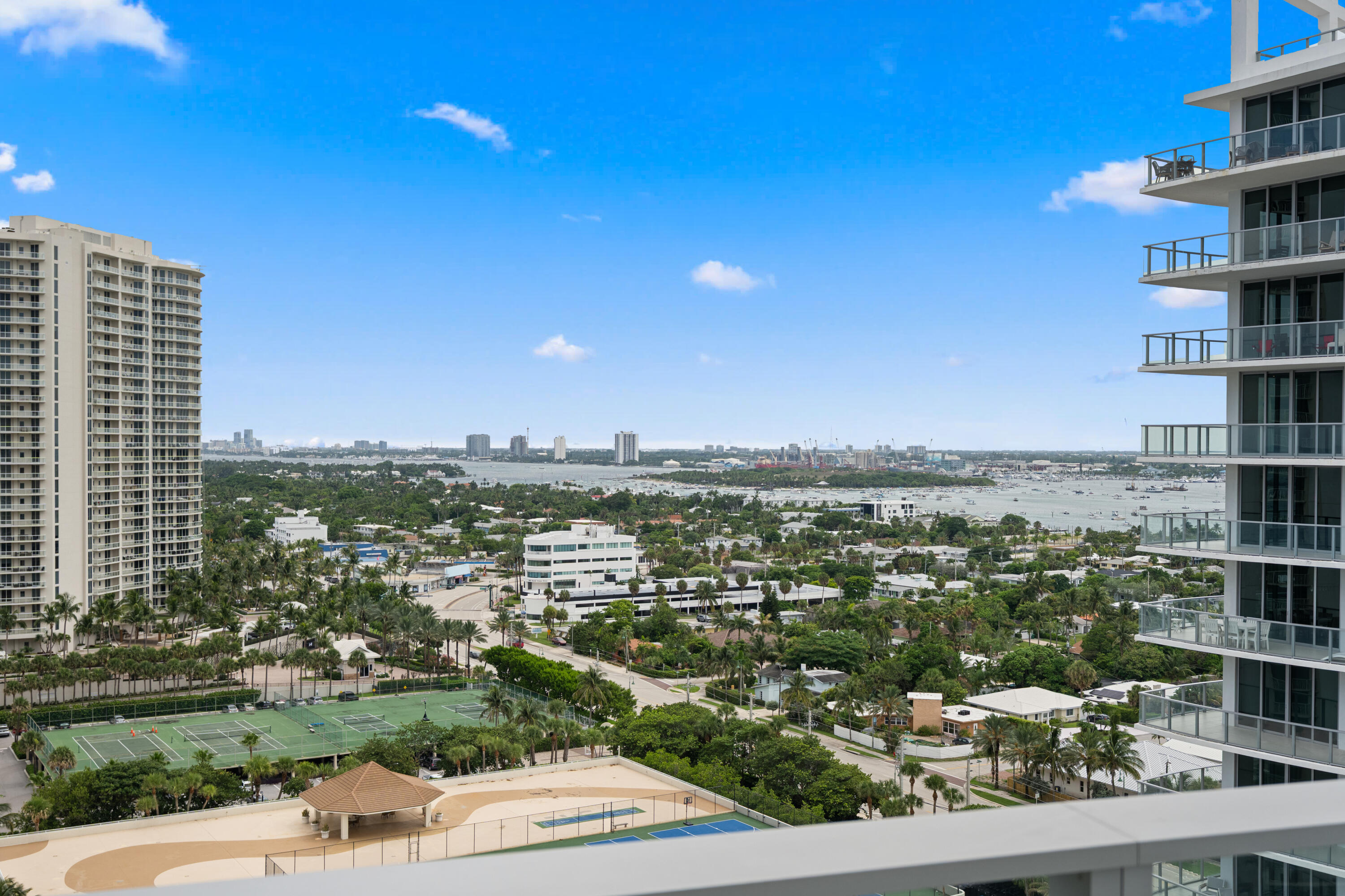 3100 N OCEAN #H-1608, Singer Island FL 33404