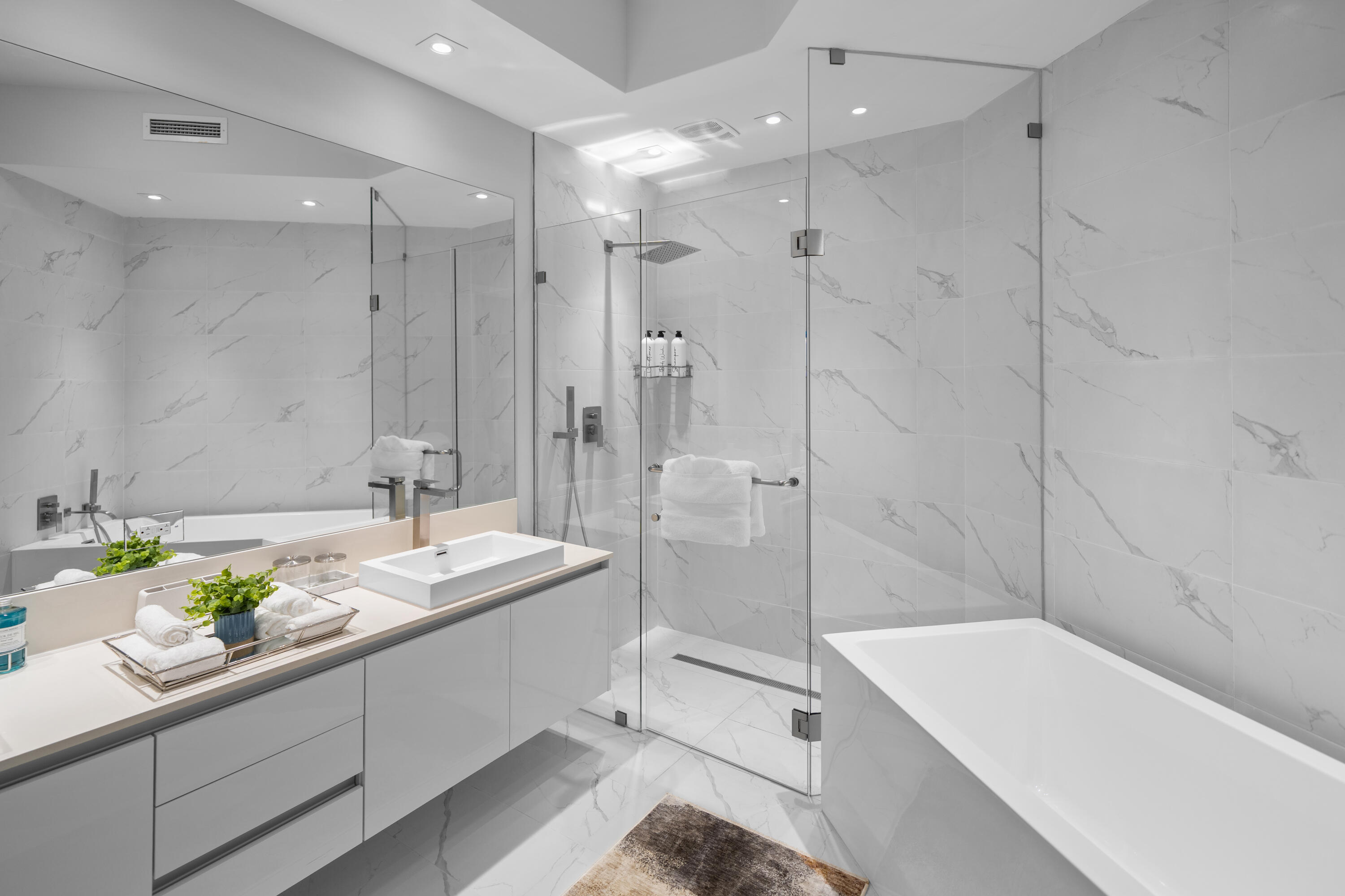 3100 N OCEAN #H-1608, Singer Island FL 33404