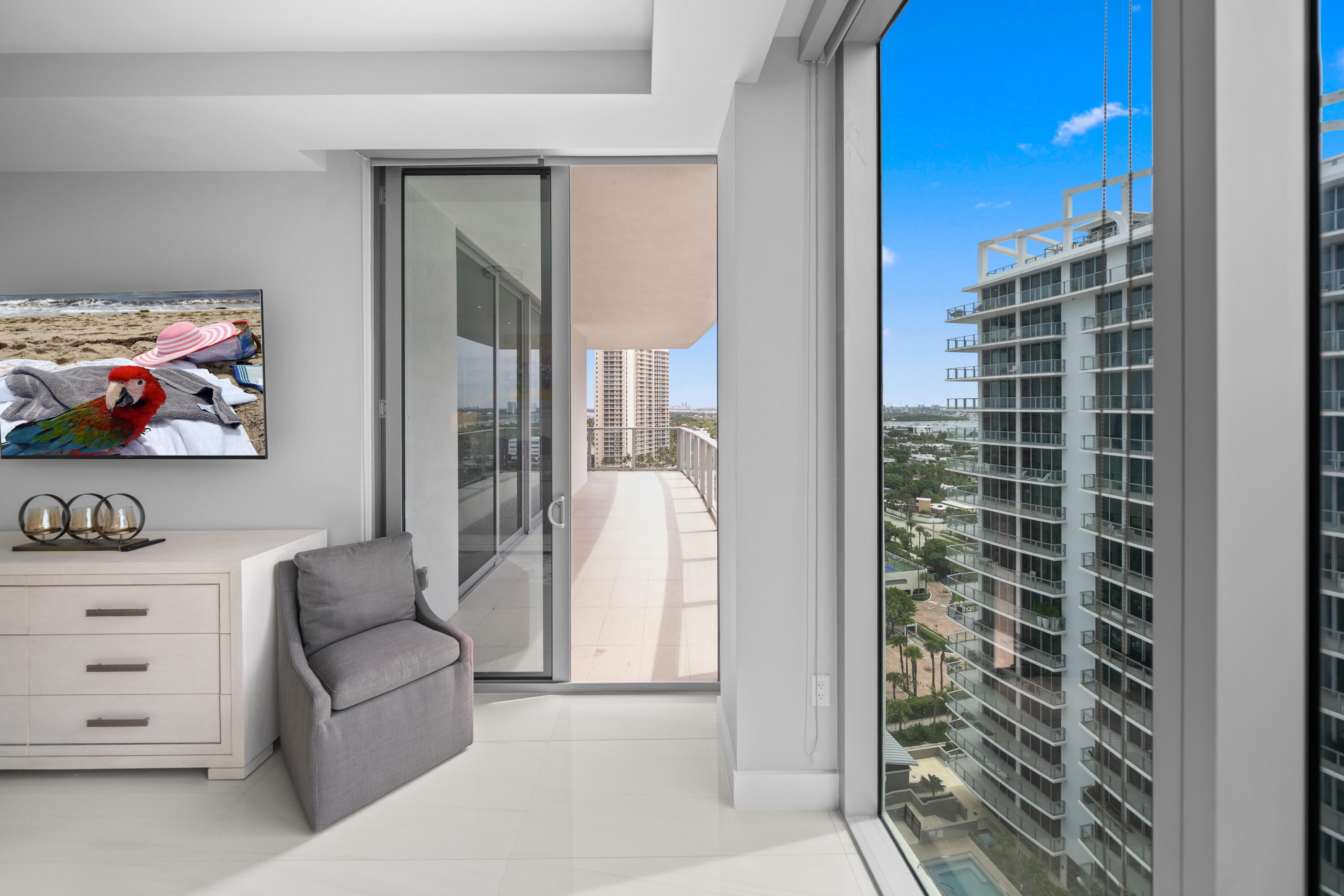 3100 N OCEAN #H-1608, Singer Island FL 33404