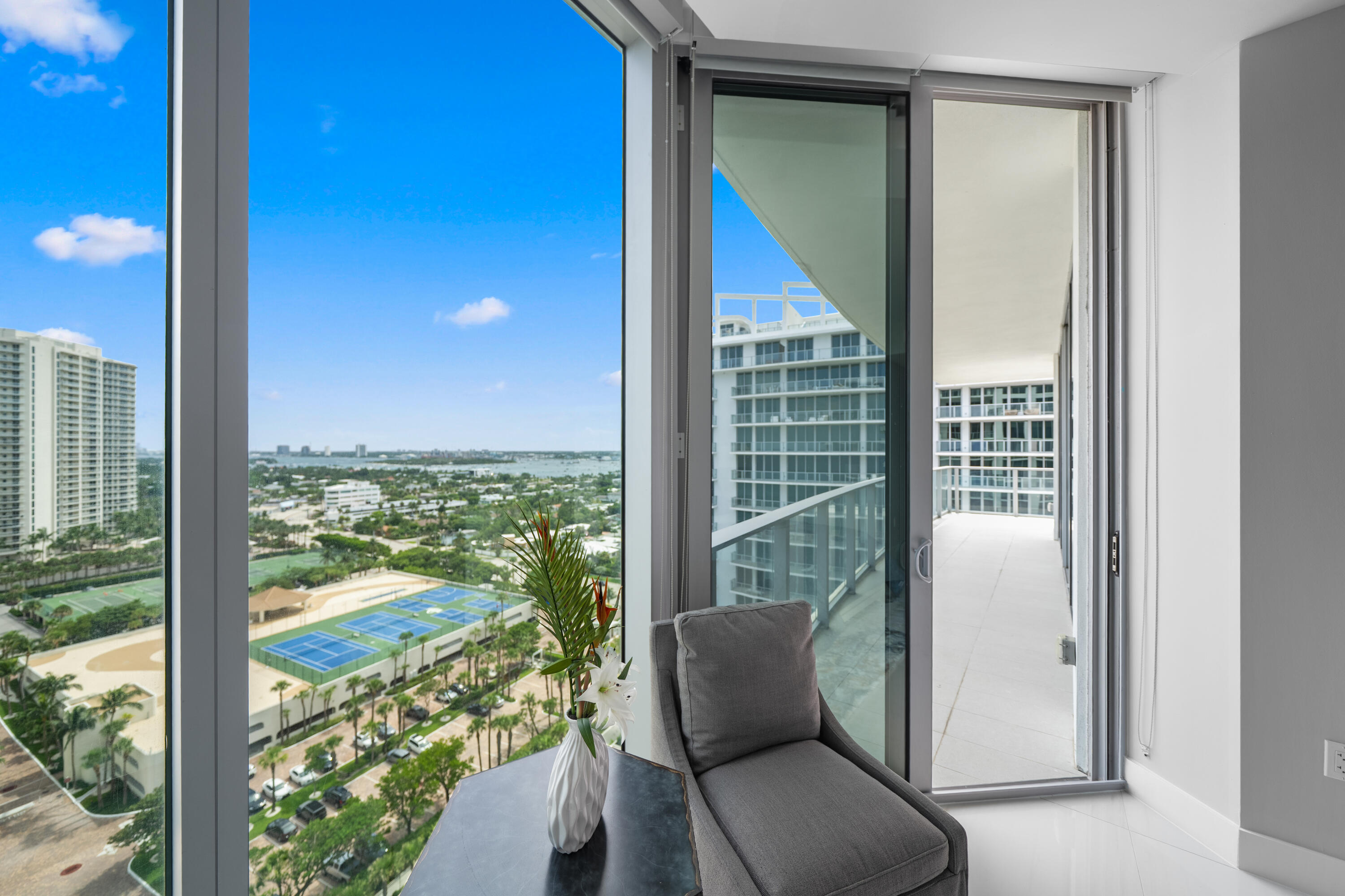 3100 N OCEAN #H-1608, Singer Island FL 33404