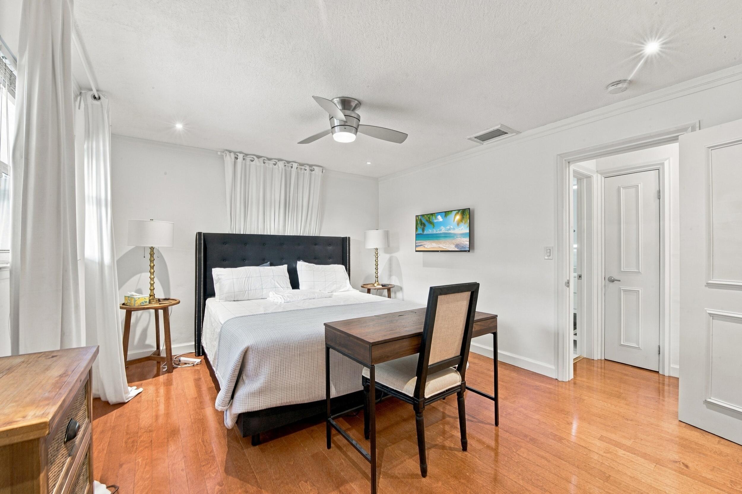 4812 NE 23RD #10, Fort Lauderdale FL 33308