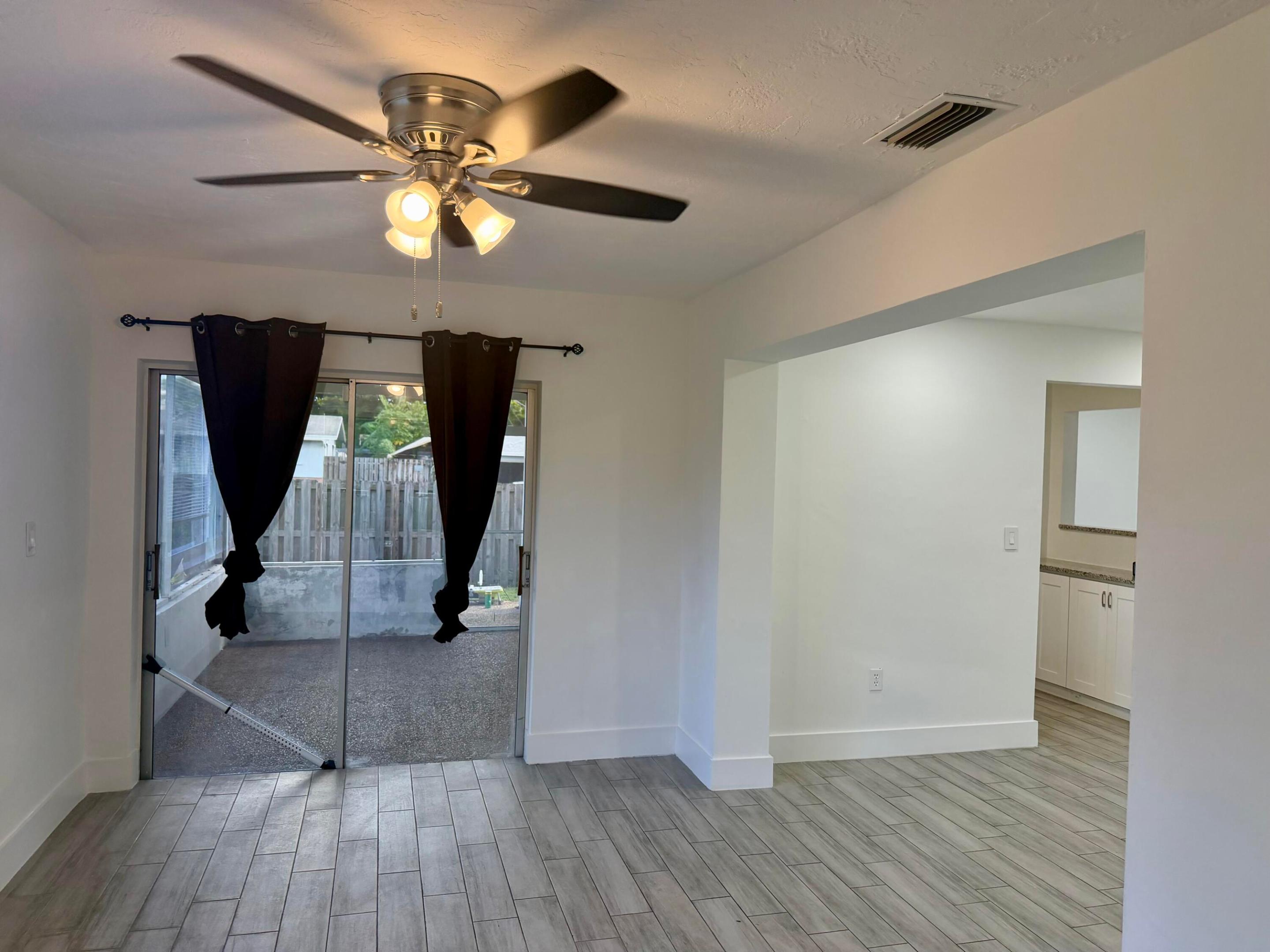 8361 NW 27th, Sunrise FL 33322