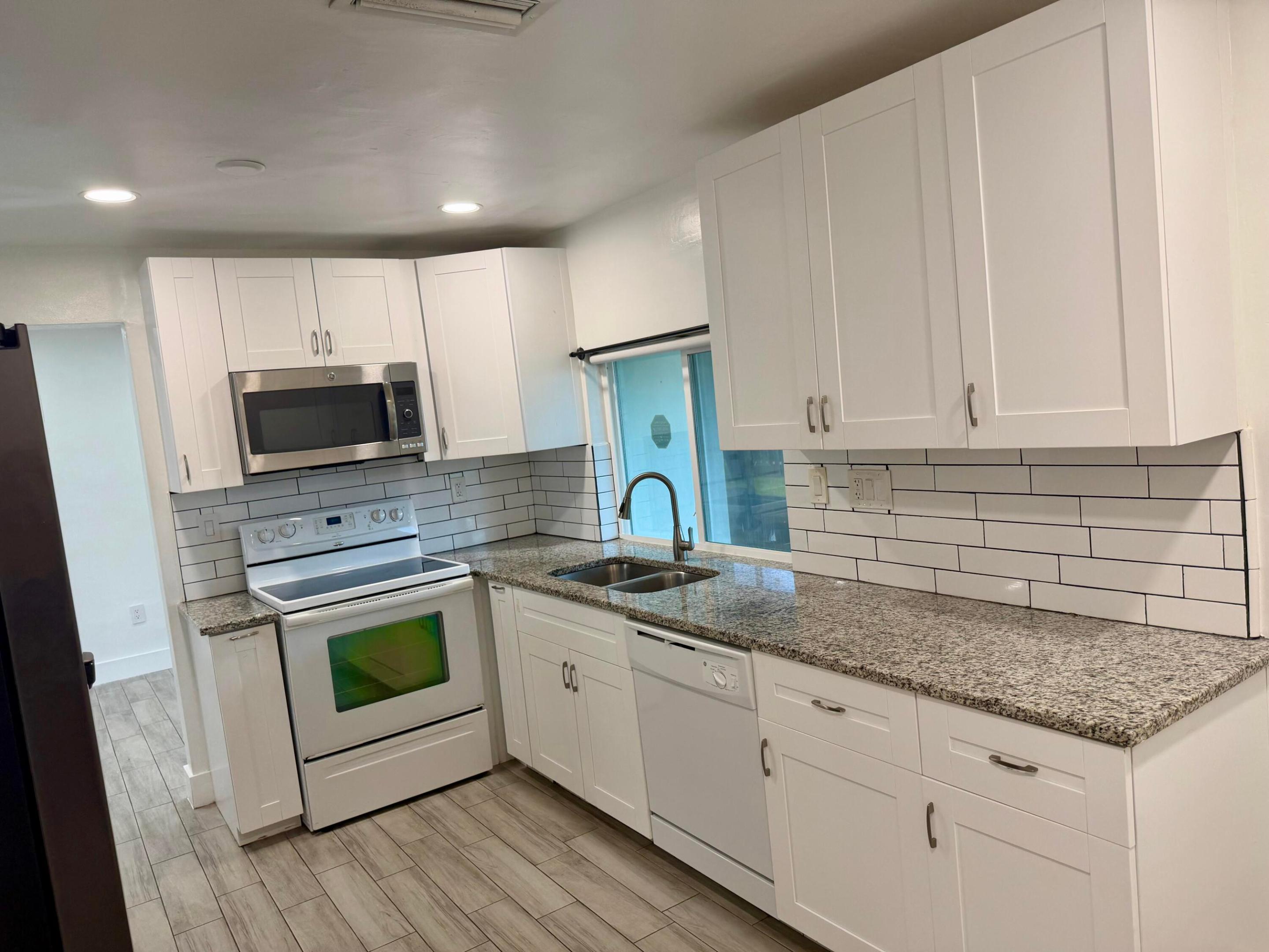 8361 NW 27th, Sunrise FL 33322