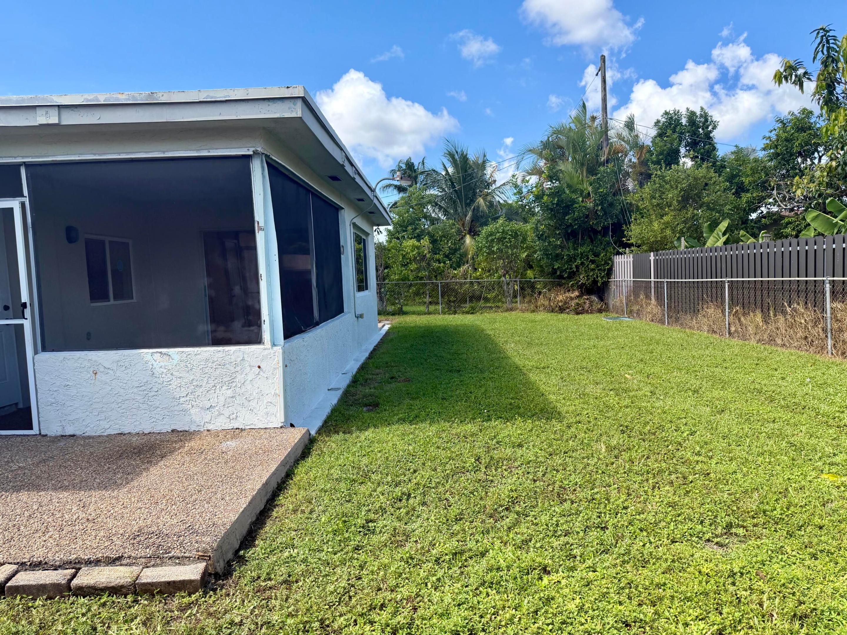 8361 NW 27th, Sunrise FL 33322