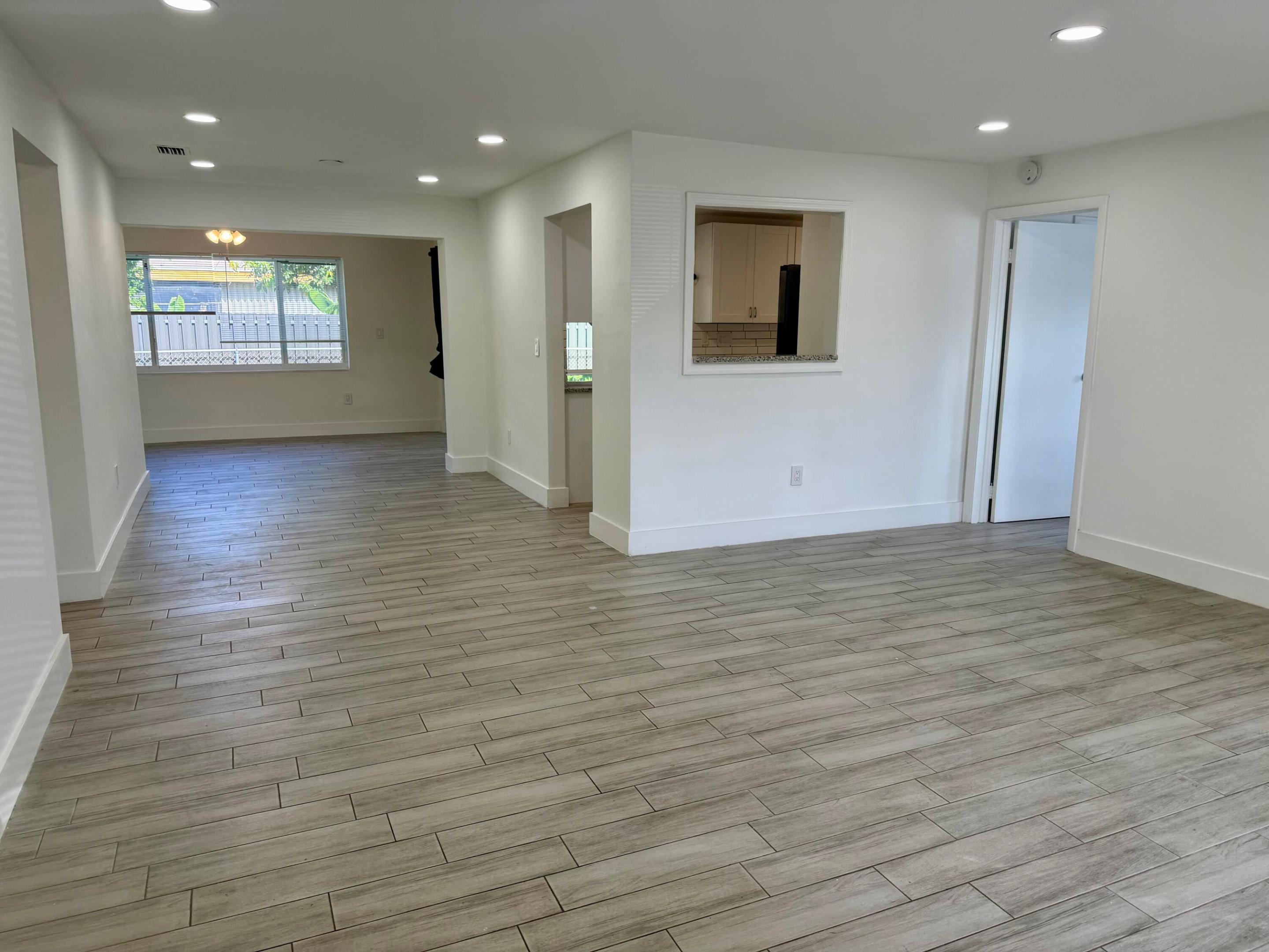 8361 NW 27th, Sunrise FL 33322