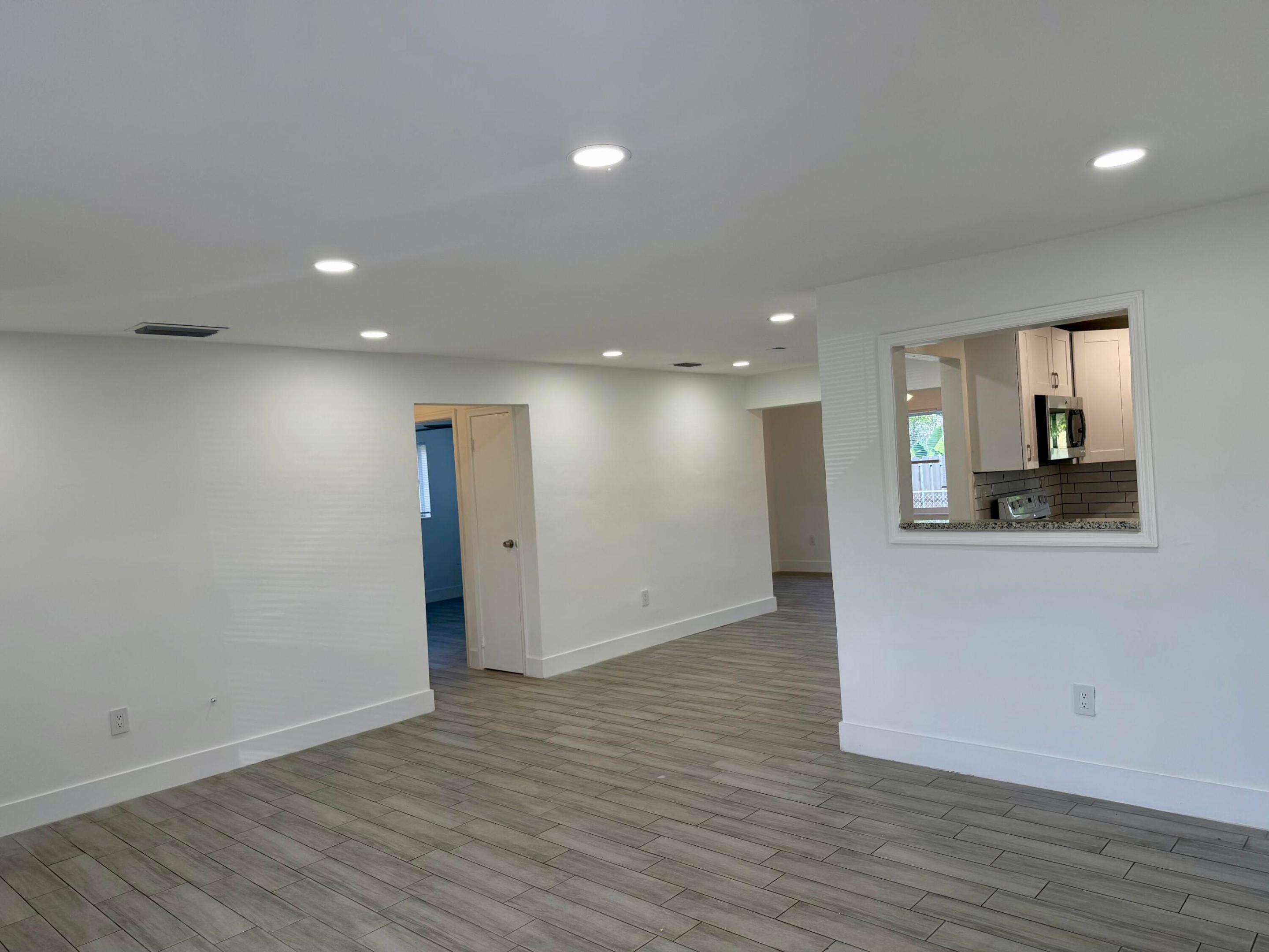 8361 NW 27th, Sunrise FL 33322