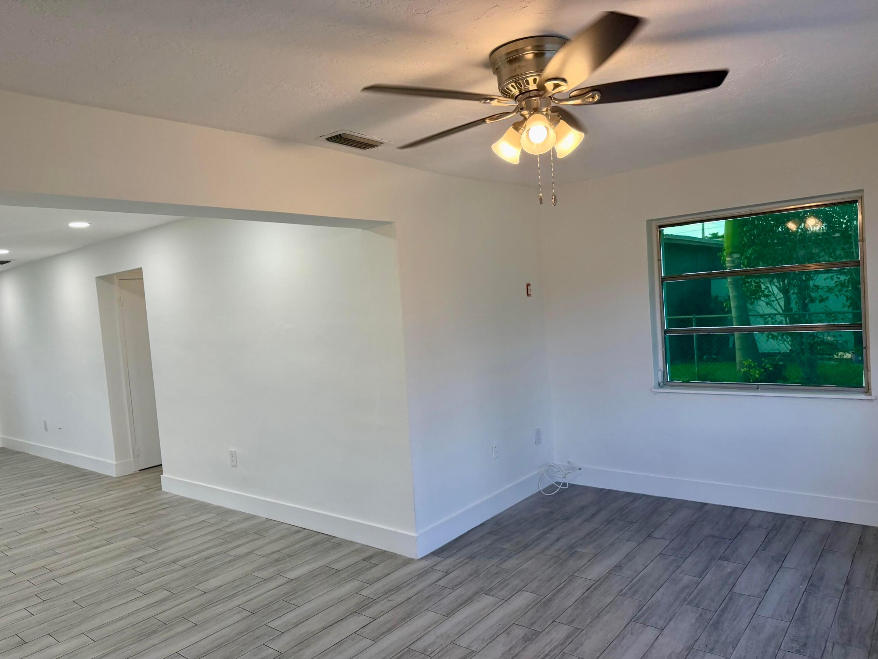 8361 NW 27th, Sunrise FL 33322