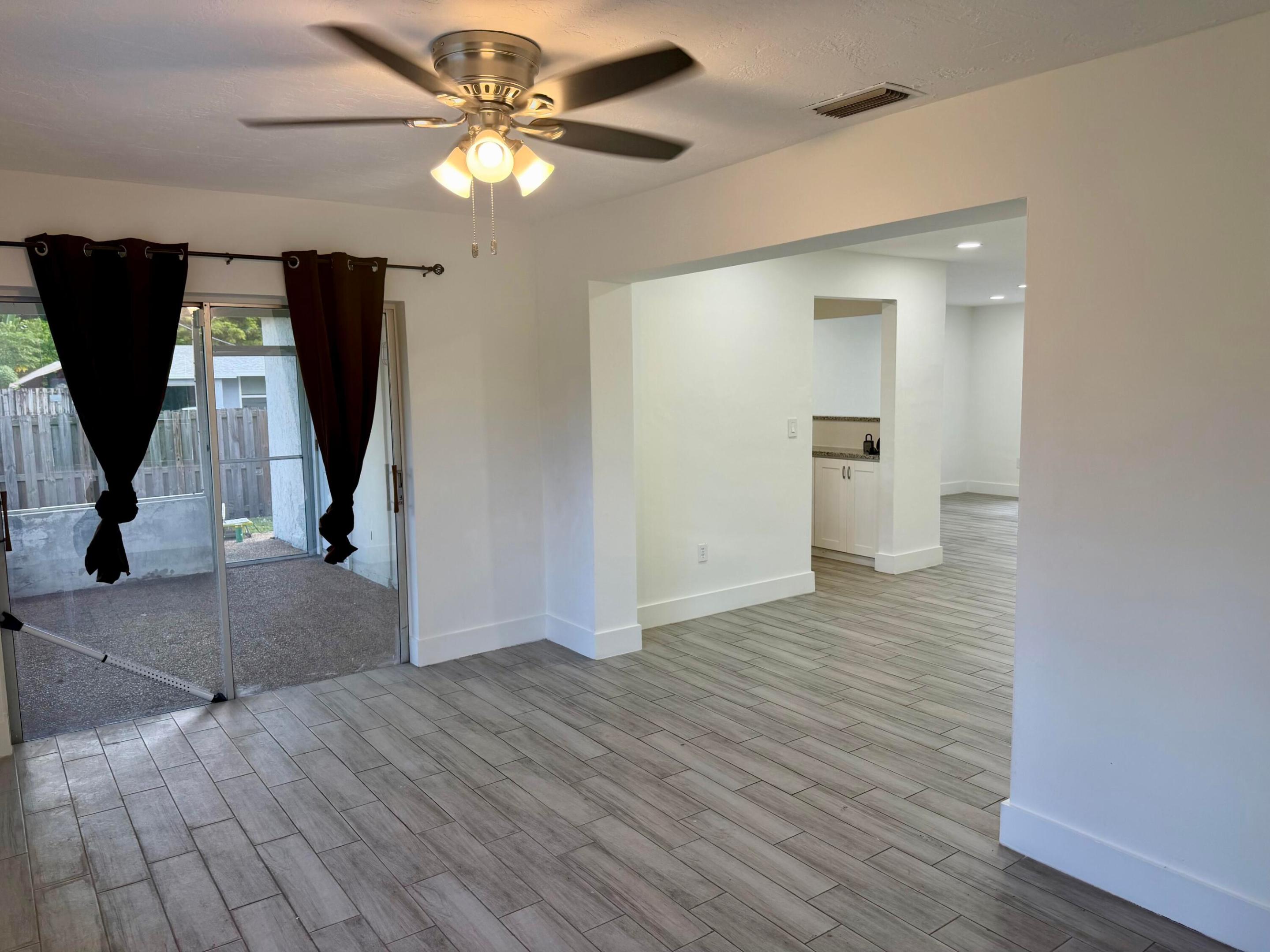 8361 NW 27th, Sunrise FL 33322