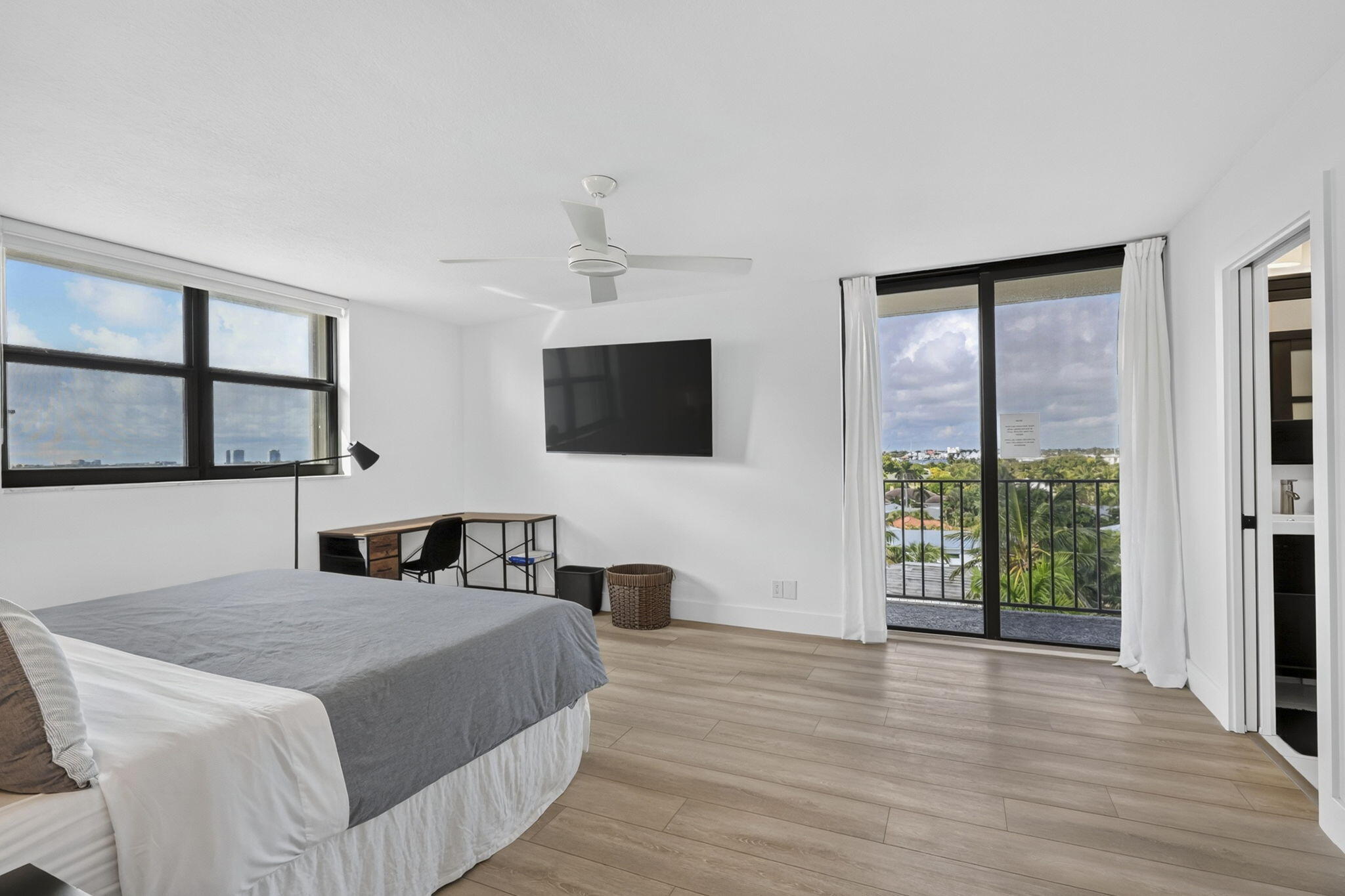 145 S OCEAN #719, Palm Beach Shores FL 33404