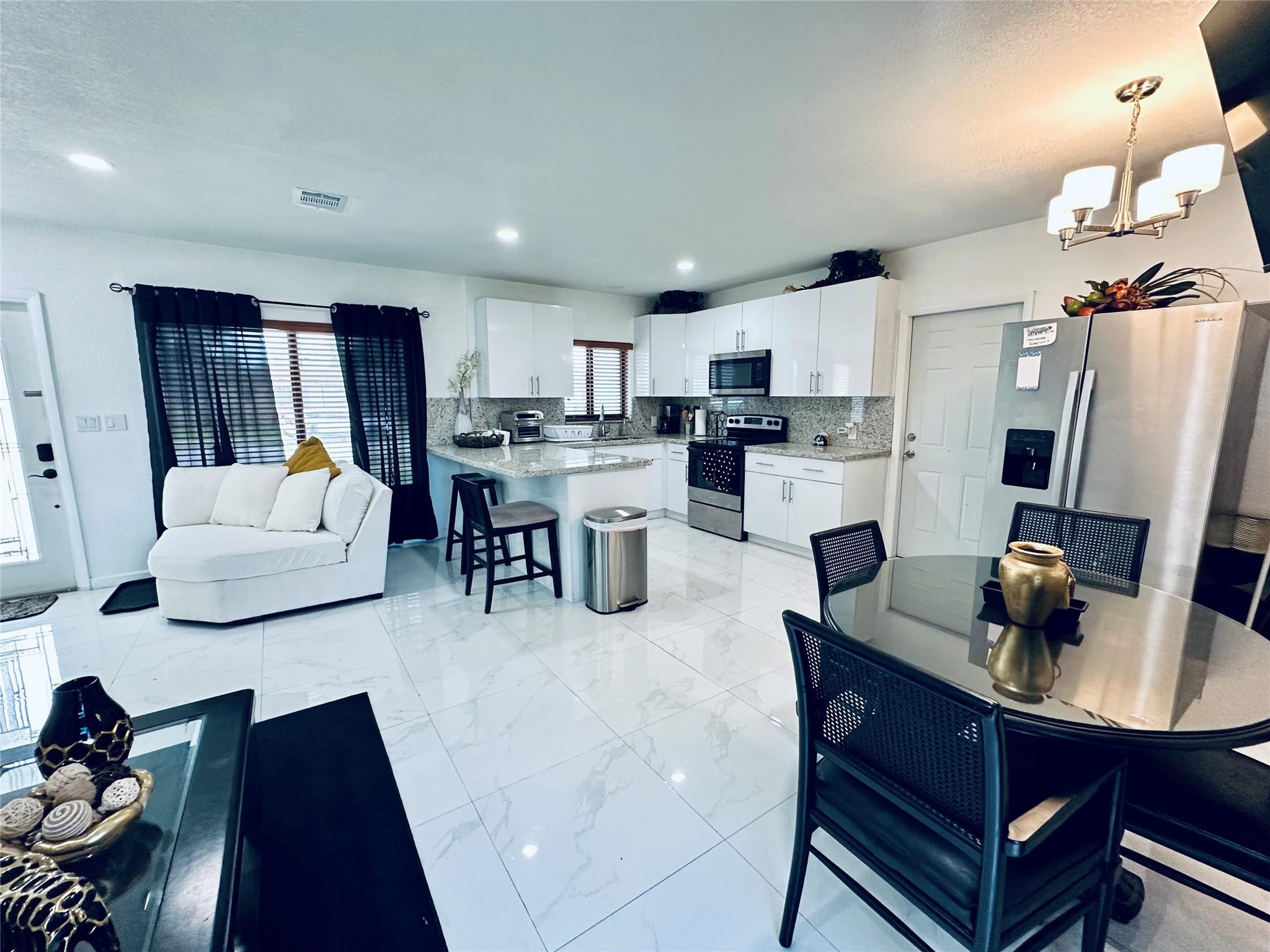 3041 NW 185TH, Miami Gardens FL 33056