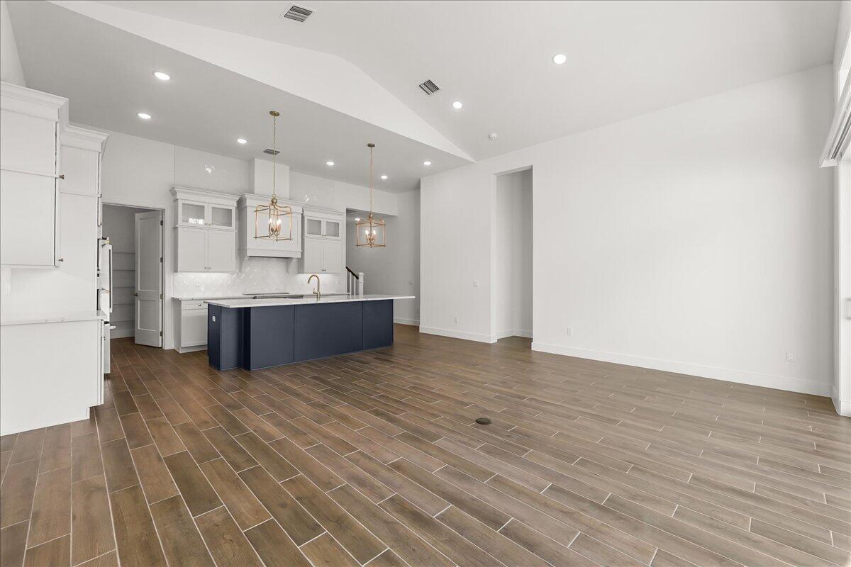 146 Parkside, Royal Palm Beach FL 33414