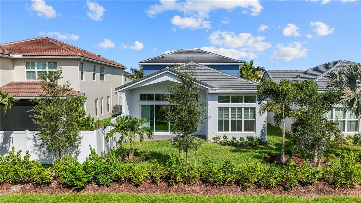146 Parkside, Royal Palm Beach FL 33414