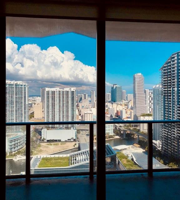 45 SW 9th #3509, Miami FL 33130